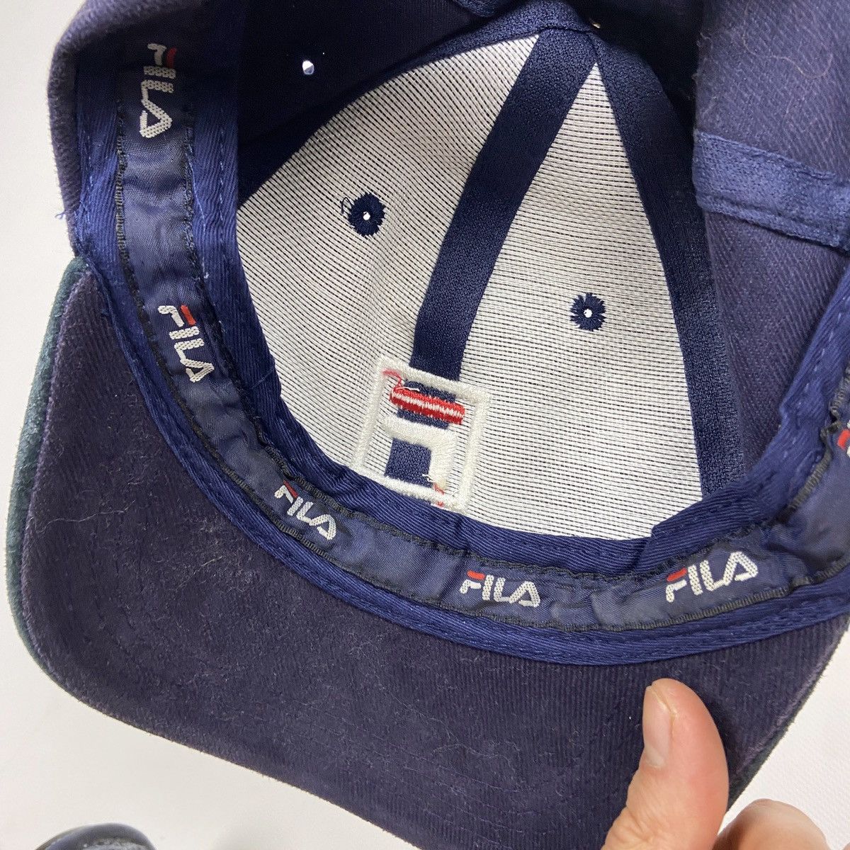 Fila Vintage 90s Fila Navy Embroidered logo baseball cap Italy Size ONE SIZE - 9 Thumbnail