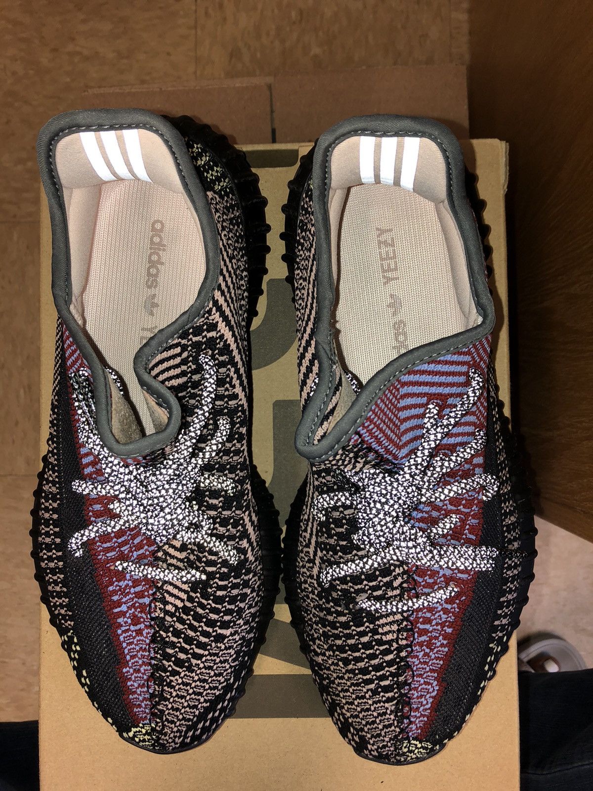 Adidas × Kanye West Yeezy Boost 350 V2 Yecheil Size US 9.5 / EU 42-43 - 2 Thumbnail