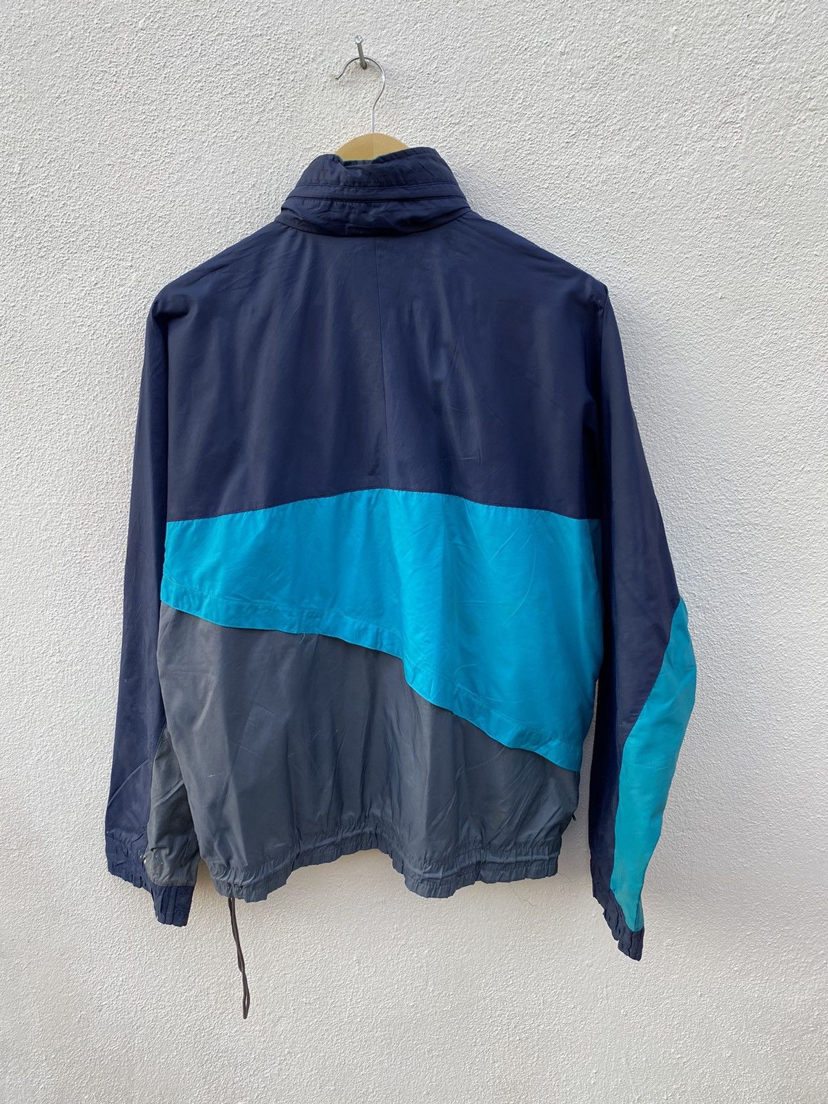 Nike × Vintage Vintage Nike Windbraker jacket Size US M / EU 48-50 / 2 - 2 Thumbnail
