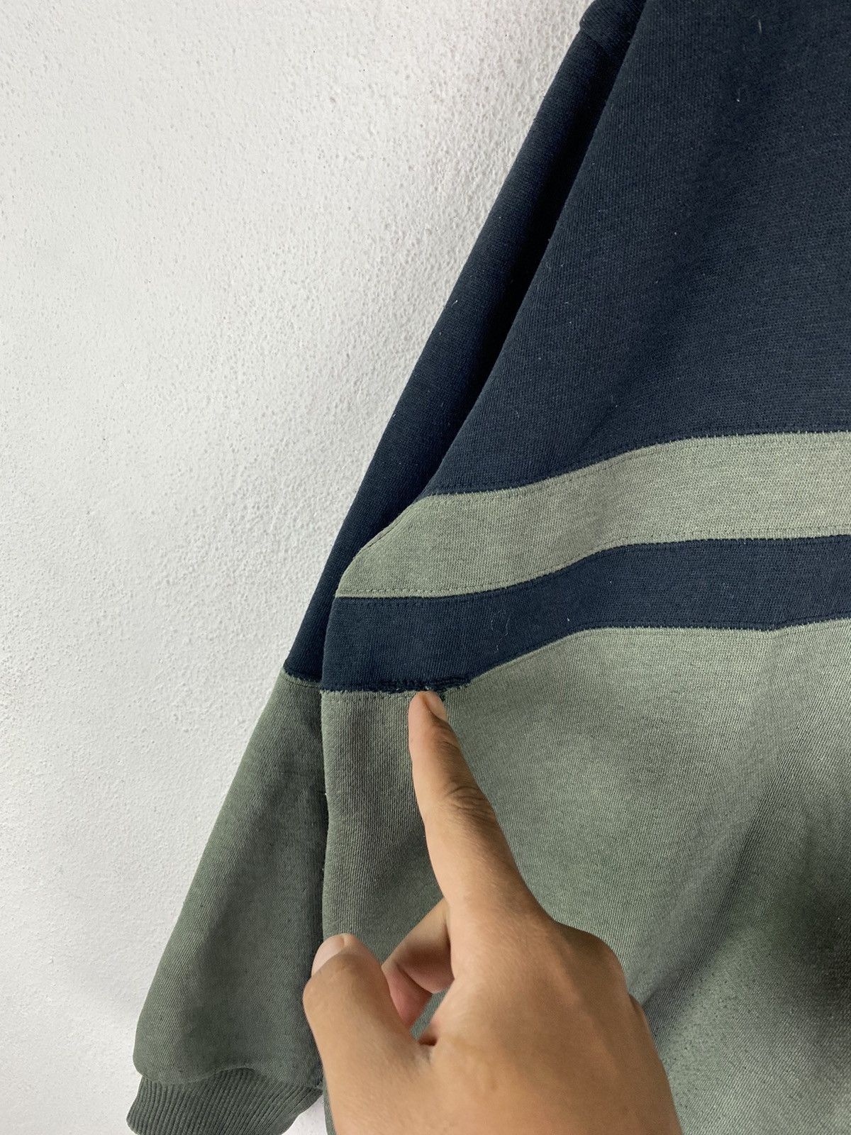 Vintage 🔥SALE🔥FRANCO VALENTINO ITALY SWEATSHIRT EMBROIDERY LOGOS Size US L / EU 52-54 / 3 - 7 Thumbnail