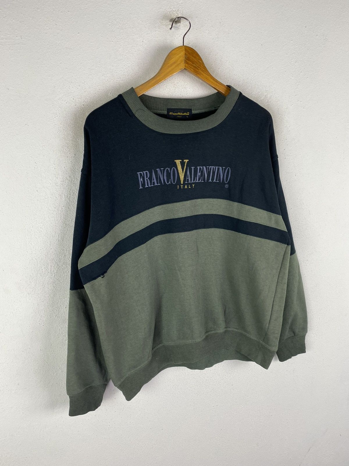 Vintage 🔥SALE🔥FRANCO VALENTINO ITALY SWEATSHIRT EMBROIDERY LOGOS Size US L / EU 52-54 / 3 - 5 Thumbnail