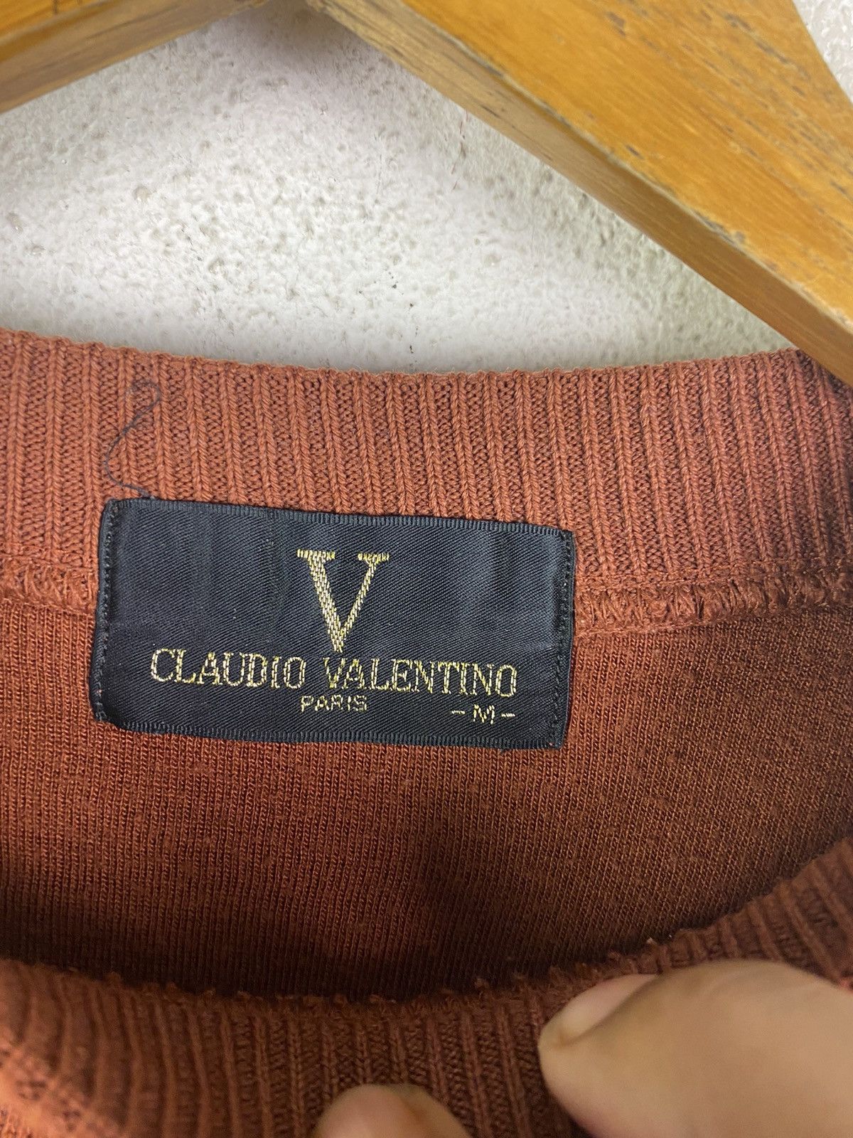 Vintage 🔥SALE🔥CLAUDIO VALENTINO PARIS EMBROIDERED LOGOS SWEATSHIRTS Size US M / EU 48-50 / 2 - 6 Thumbnail