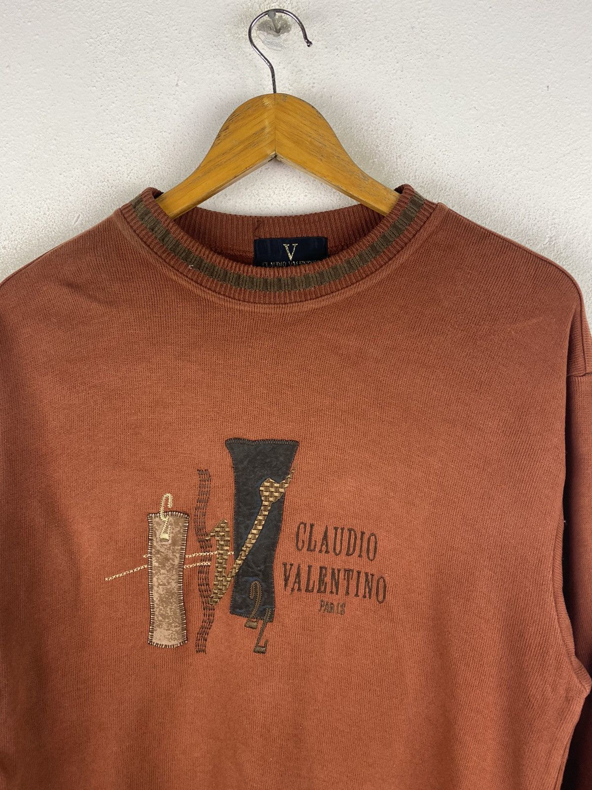 Vintage 🔥SALE🔥CLAUDIO VALENTINO PARIS EMBROIDERED LOGOS SWEATSHIRTS Size US M / EU 48-50 / 2 - 5 Thumbnail