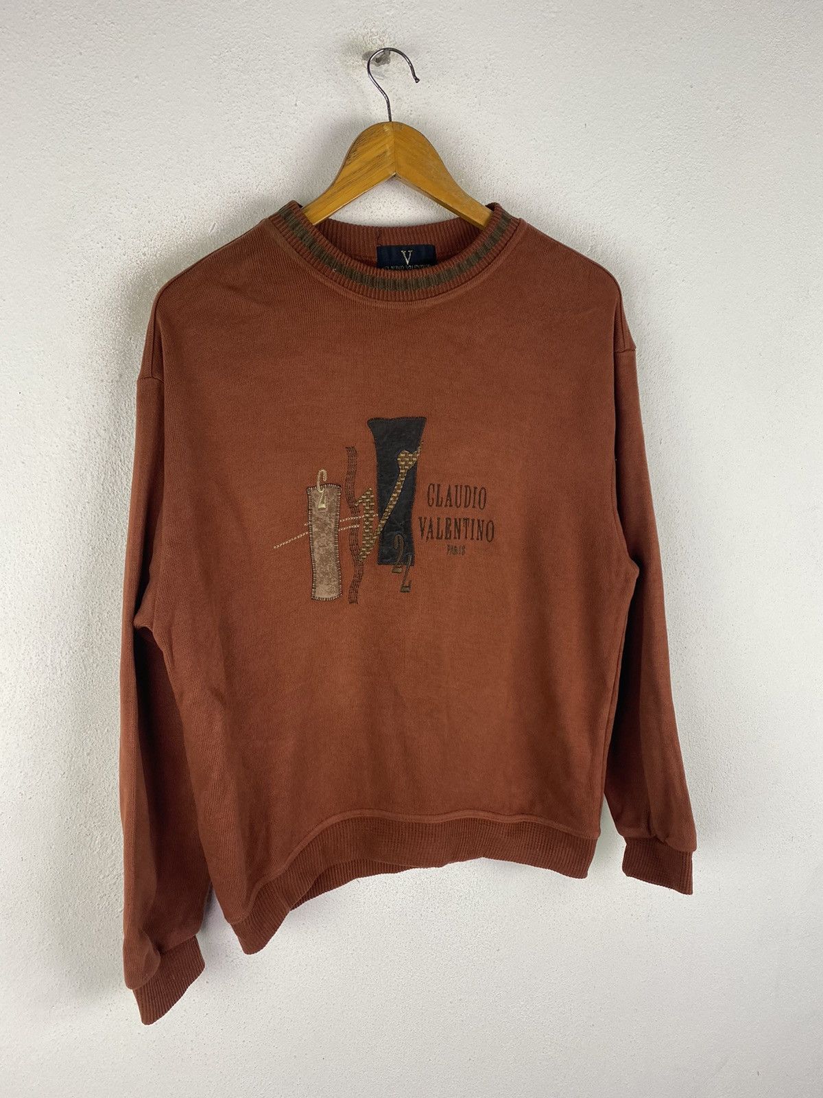 Vintage 🔥SALE🔥CLAUDIO VALENTINO PARIS EMBROIDERED LOGOS SWEATSHIRTS Size US M / EU 48-50 / 2 - 3 Thumbnail