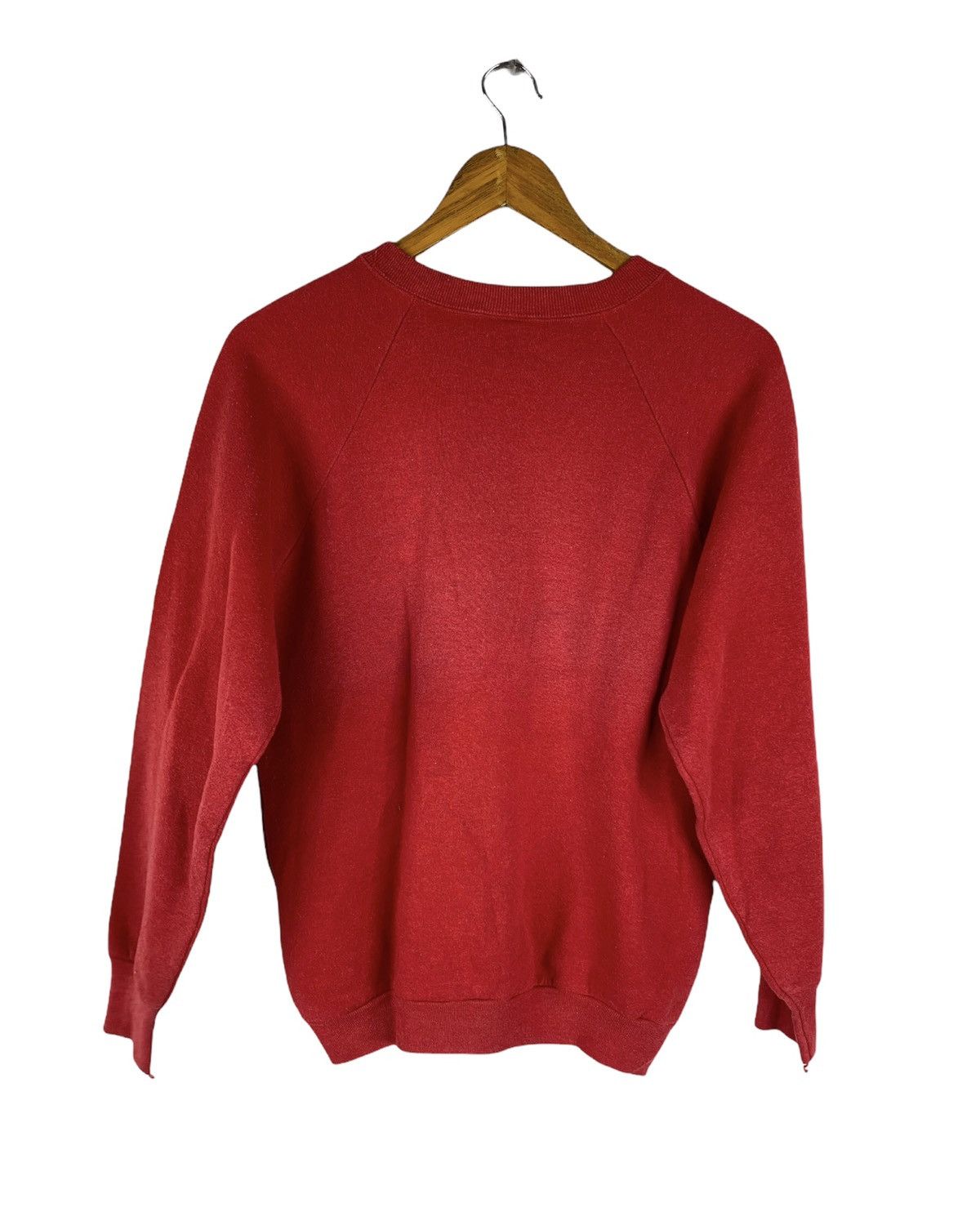 Vintage Vintage 1980s Fruit of the Loom “Our Gang” Red Sweatshirt Size US M / EU 48-50 / 2 - 2 Thumbnail