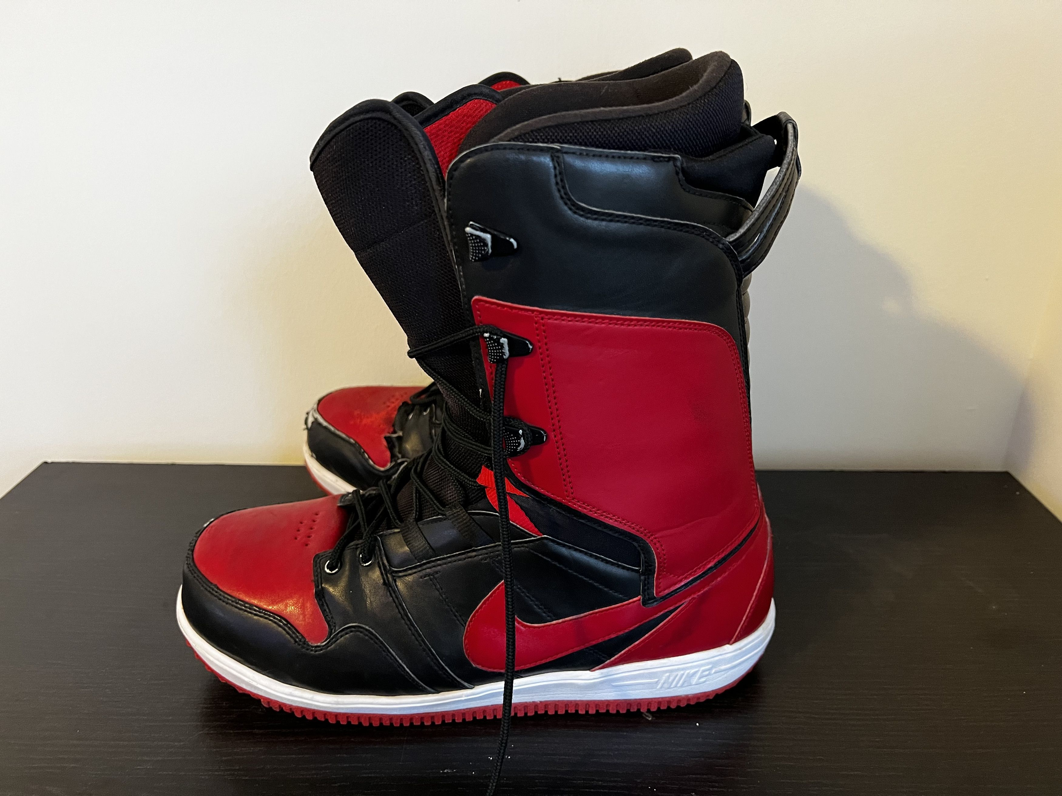 Nike SB Vapen Bred Snowboard Boots (Rare!) How much do u think this pair worths? : r/snowboarding main image 3