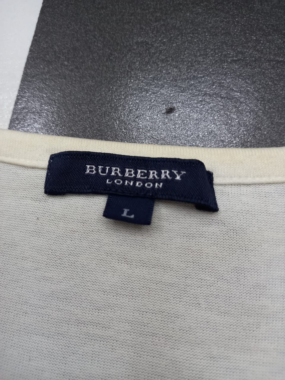 Burberry Burberry v tee Size US L / EU 52-54 / 3 - 6 Thumbnail