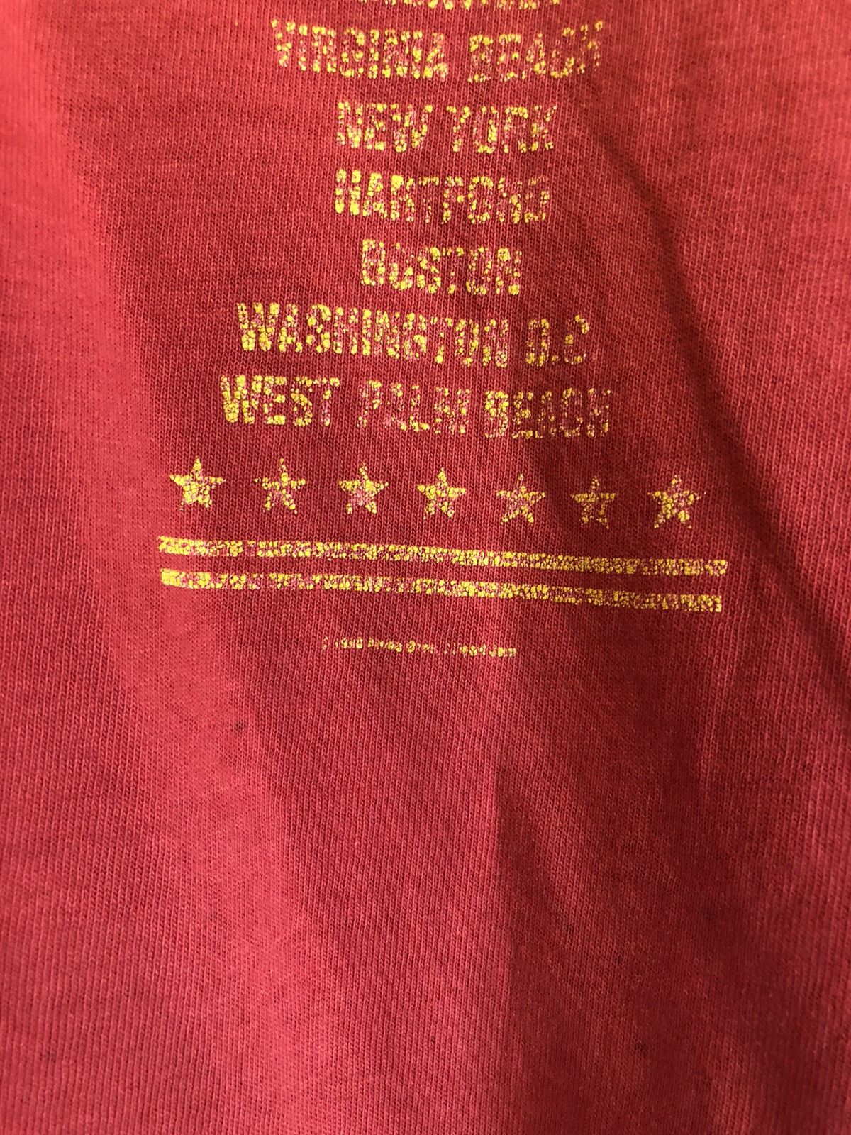 Vintage Vintage Thrashed Pearl Jam 98 Tour Distressed Custom Tee Size US L / EU 52-54 / 3 - 20 Thumbnail