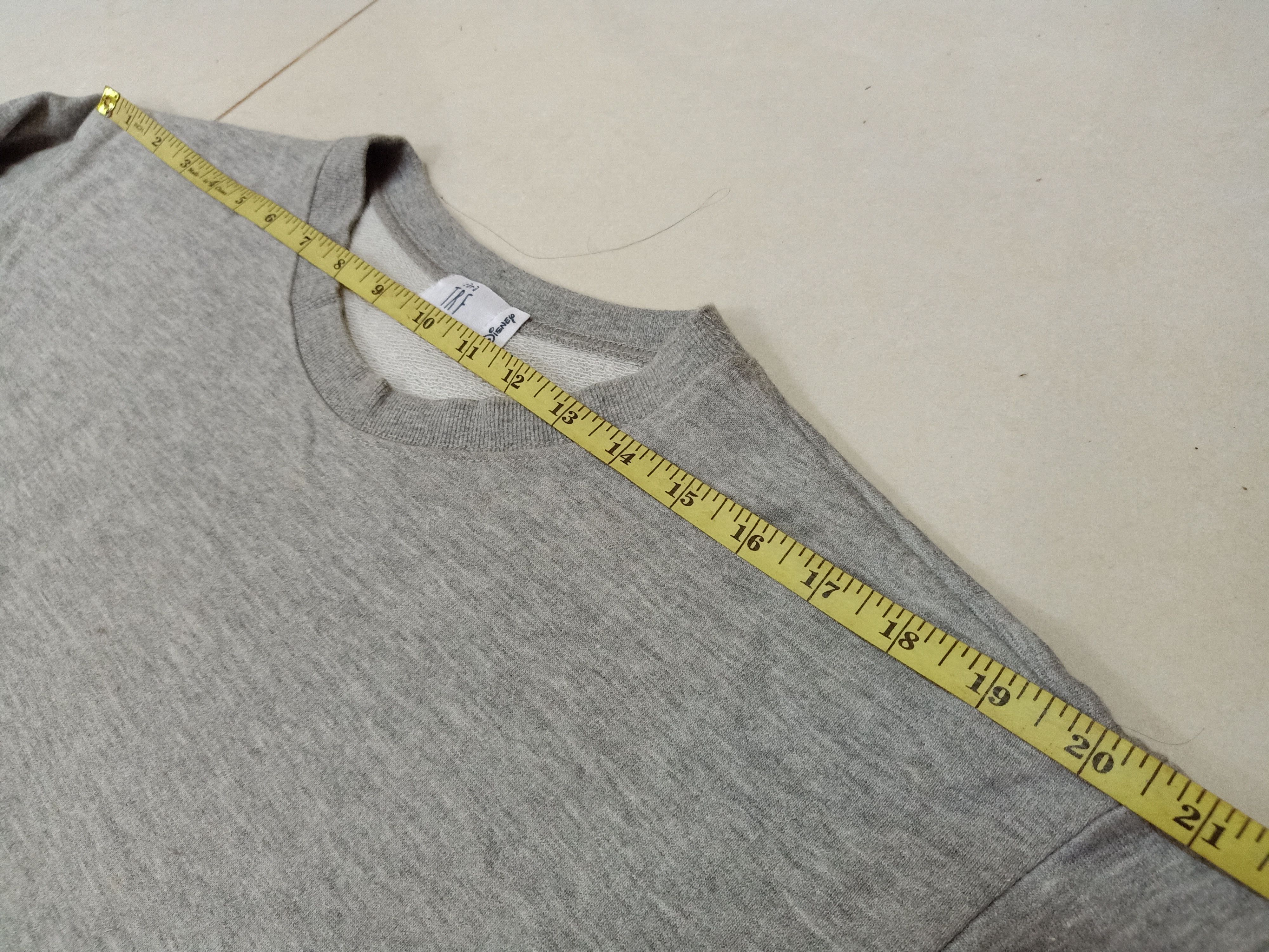 Disney ZARA X DISNEY Mickey Hug Me Portugal Made Sweatshirt Size US M / EU 48-50 / 2 - 12 Thumbnail