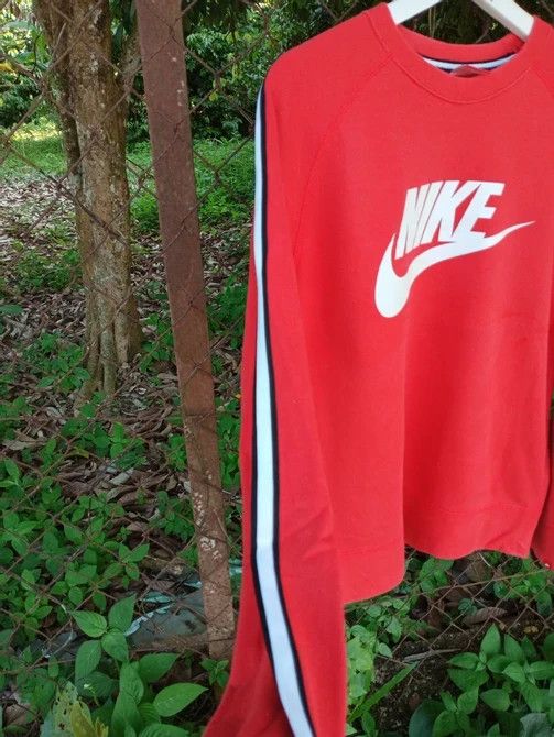 Nike × Vintage Vintage Nike Big Swoosh Crewneck Sweatshirt Size US M / EU 48-50 / 2 - 3 Thumbnail