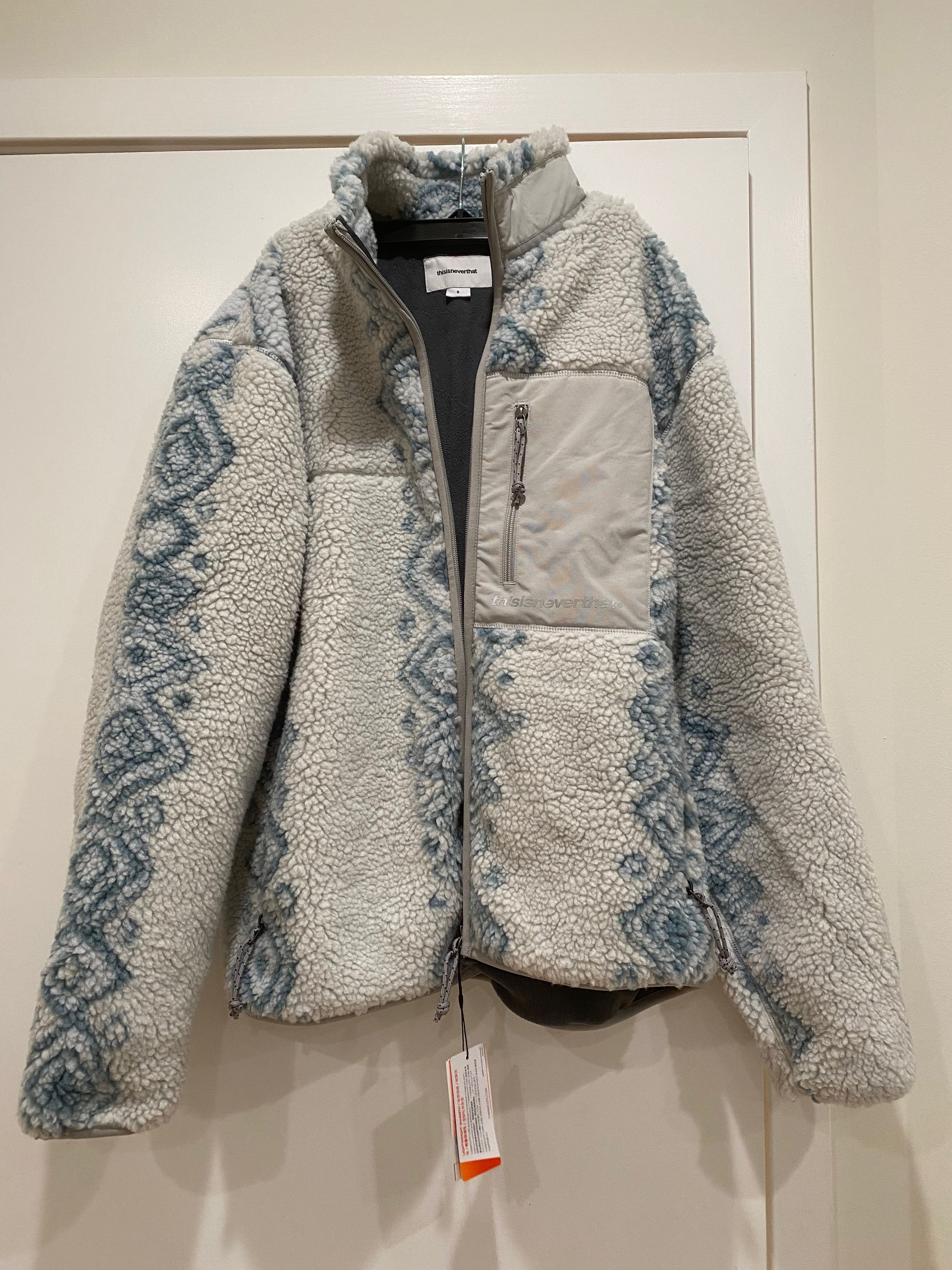 thisisneverthat Sherpa Fleece Jacket in Patterned Stone