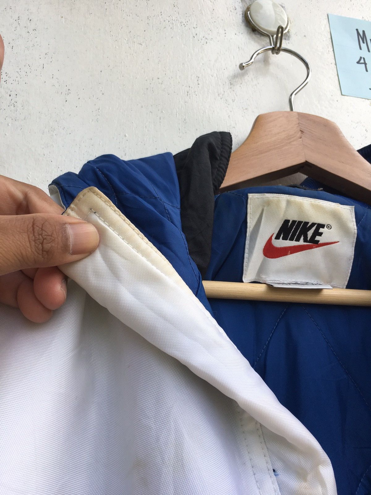 Nike Rare Vintage Nike Puffer Windbreaker Hoodie Size US L / EU 52-54 / 3 - 10 Thumbnail