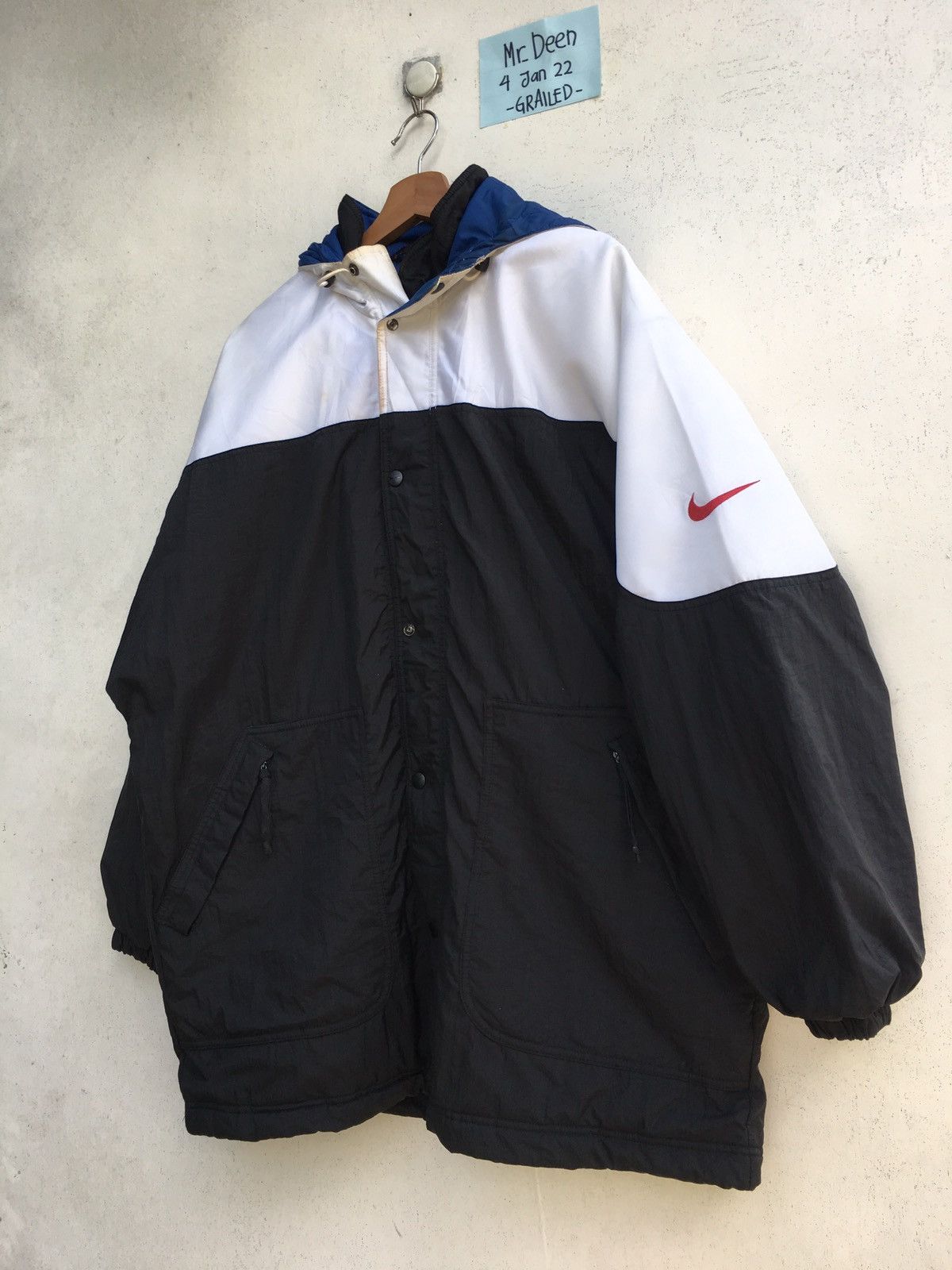 Nike Rare Vintage Nike Puffer Windbreaker Hoodie Size US L / EU 52-54 / 3 - 6 Thumbnail
