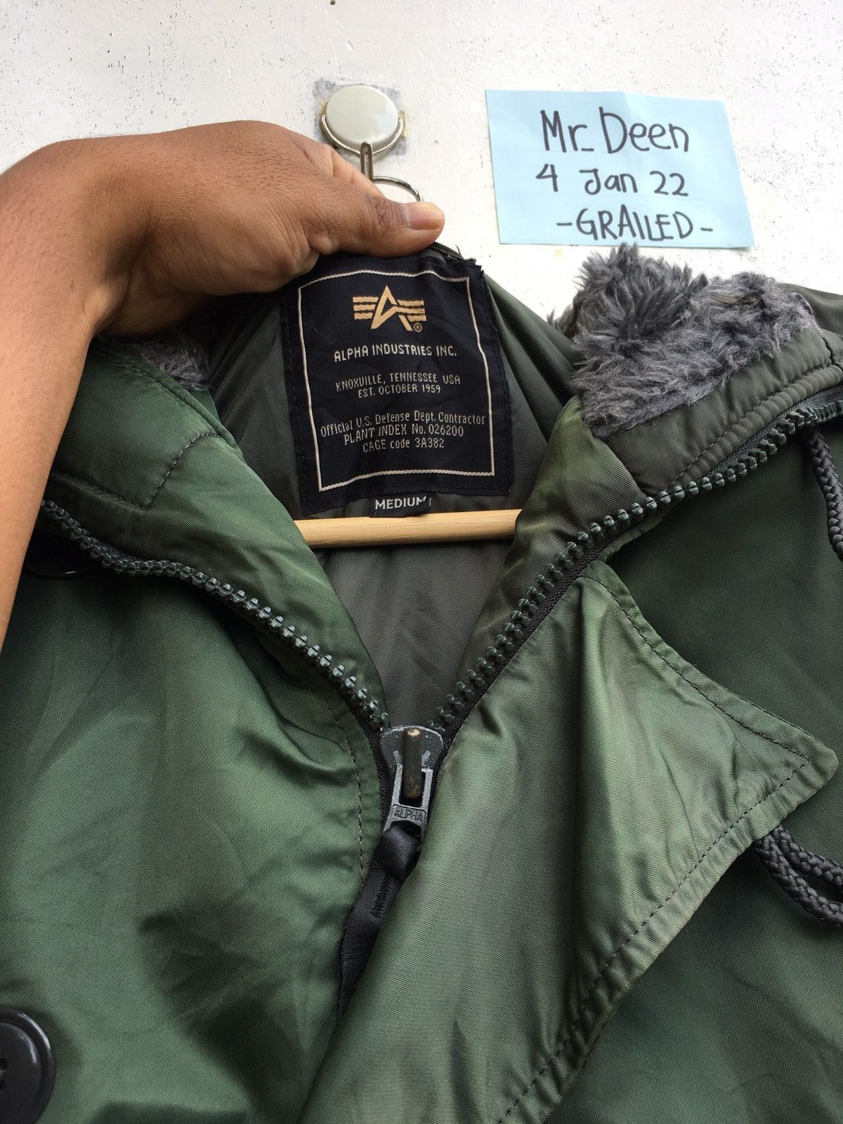 Alpha Industries Rare Alpha Industries Ins Snow Army Bomber B3 Winter Jacket Size US L / EU 52-54 / 3 - 9 Thumbnail
