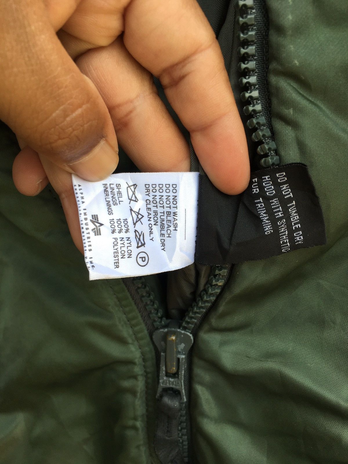 Alpha Industries Rare Alpha Industries Ins Snow Army Bomber B3 Winter Jacket Size US L / EU 52-54 / 3 - 10 Thumbnail