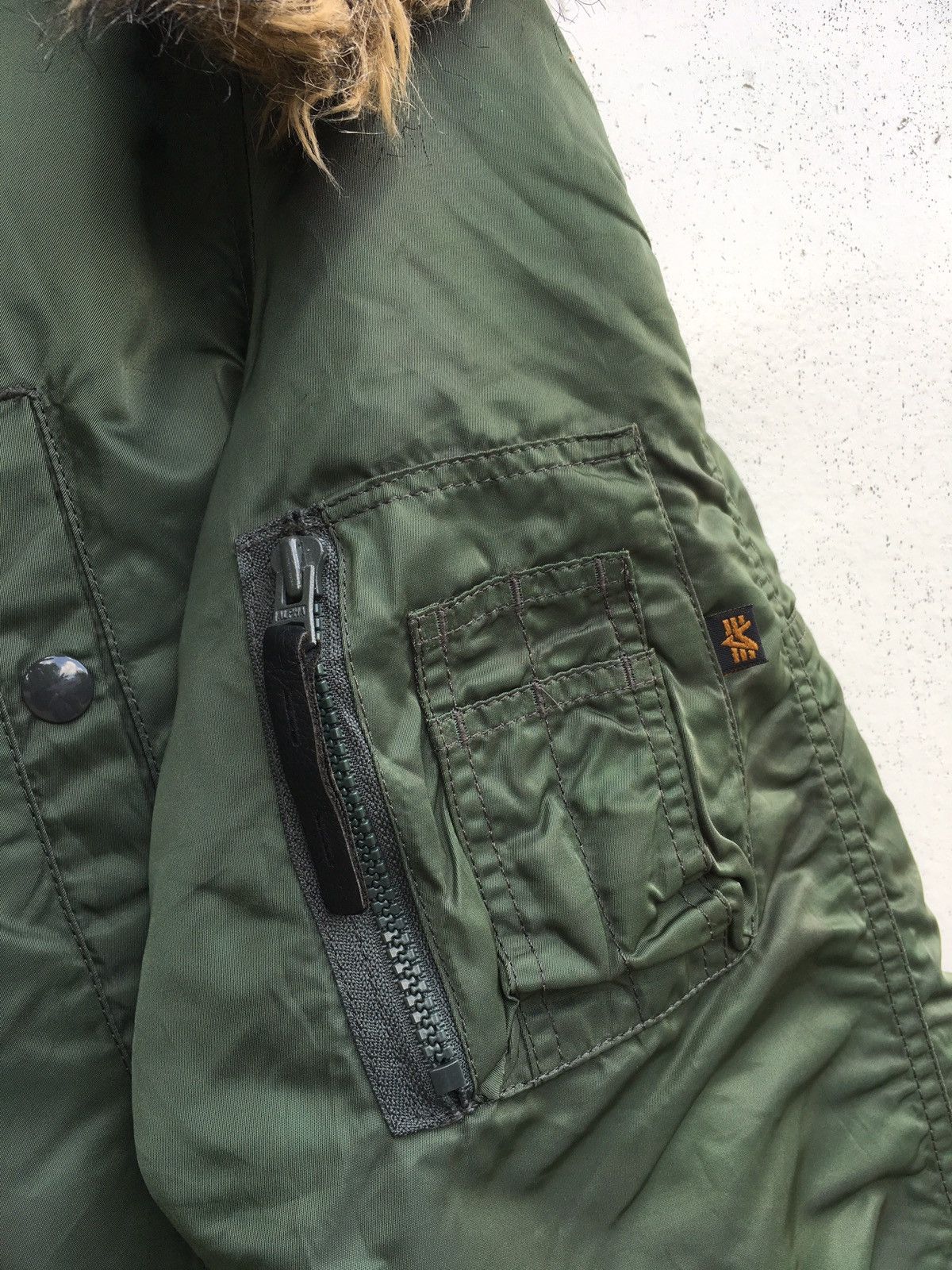 Alpha Industries Rare Alpha Industries Ins Snow Army Bomber B3 Winter Jacket Size US L / EU 52-54 / 3 - 7 Thumbnail