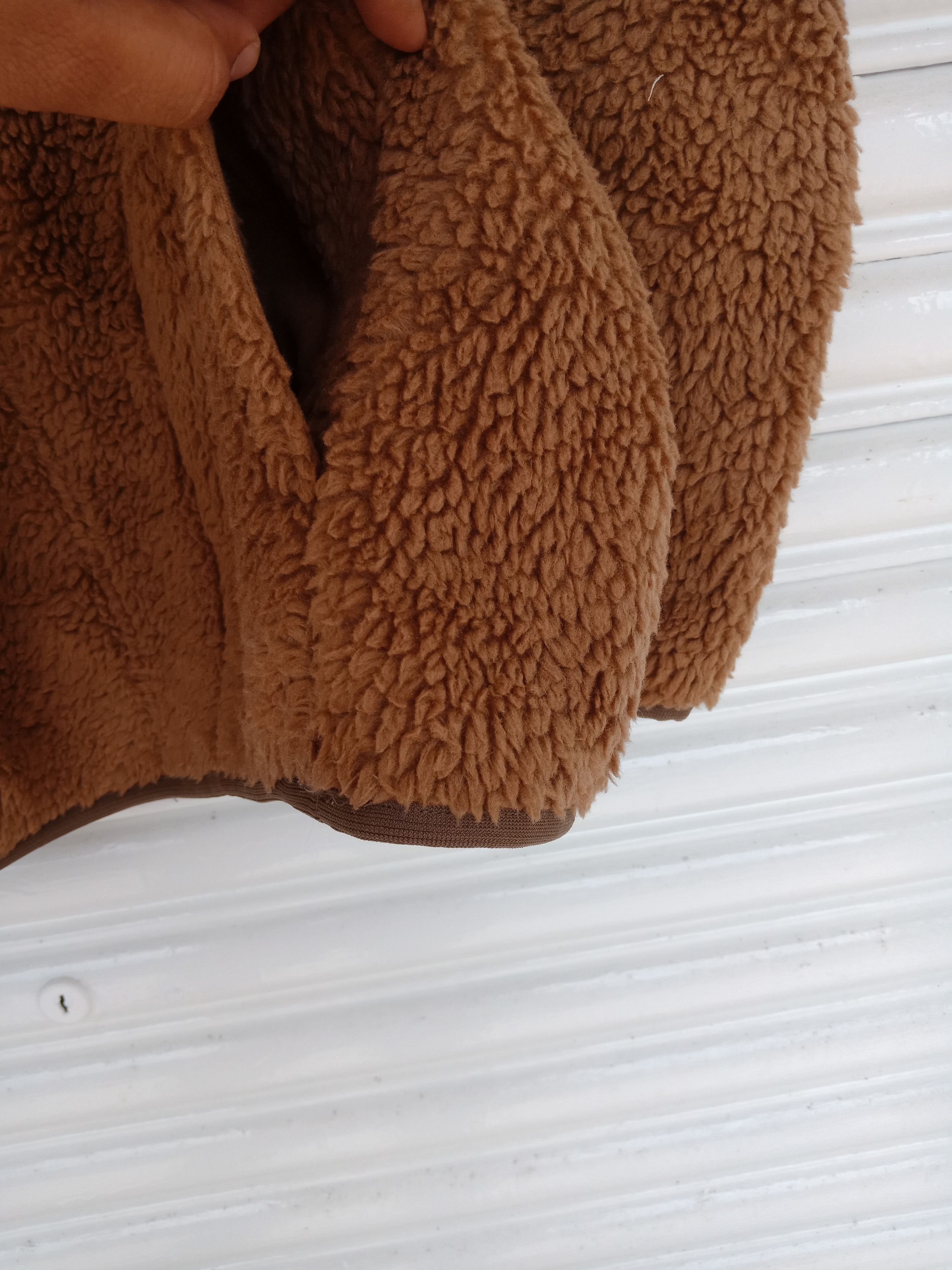 Uniqlo × White Mountaineering White Mountaineering Uniqlo Sherpa Brown Size US L / EU 52-54 / 3 - 6 Thumbnail
