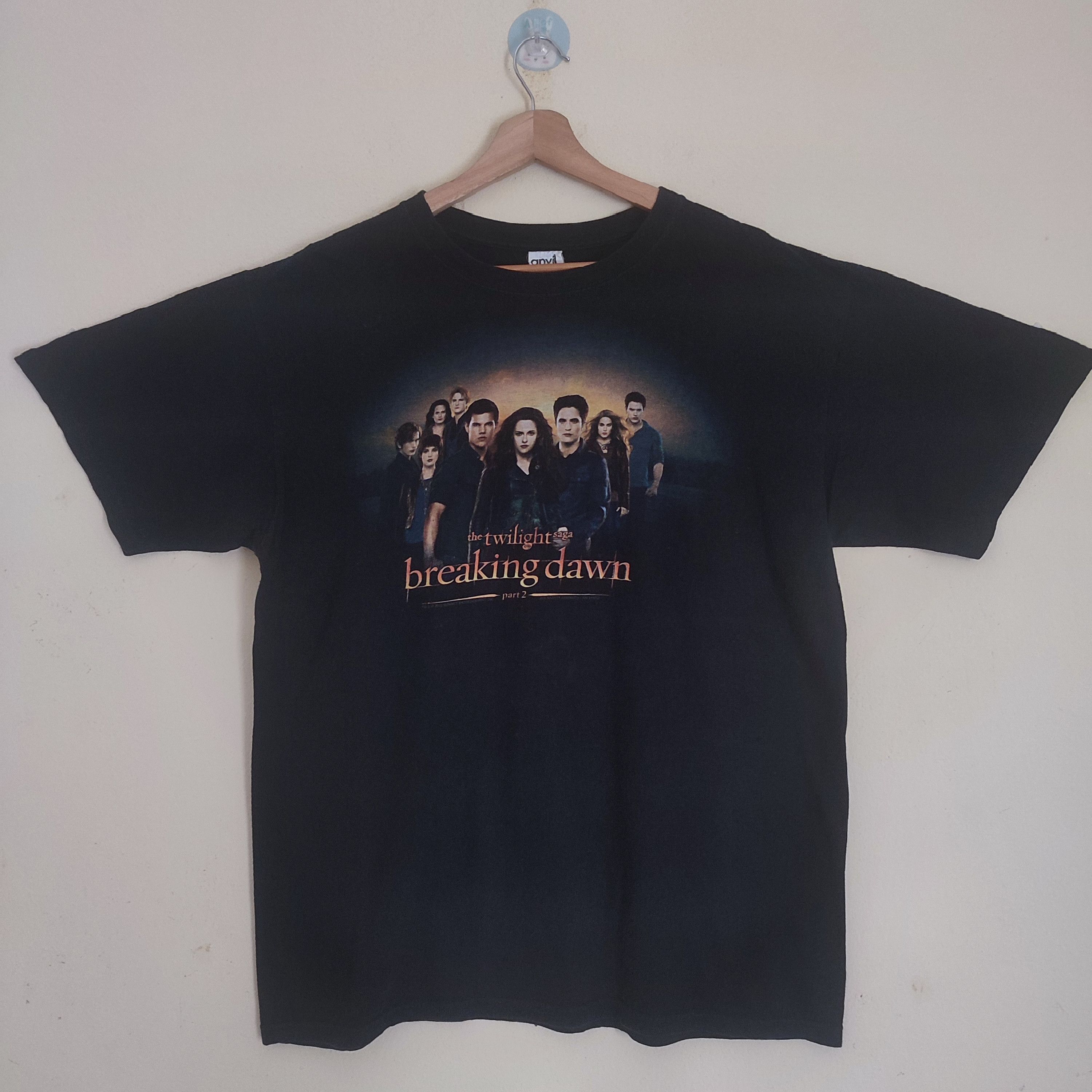 Vintage Vintage The Twilight Saga Breaking Down Movie Tshirt Size US L / EU 52-54 / 3 - 1 Thumbnail
