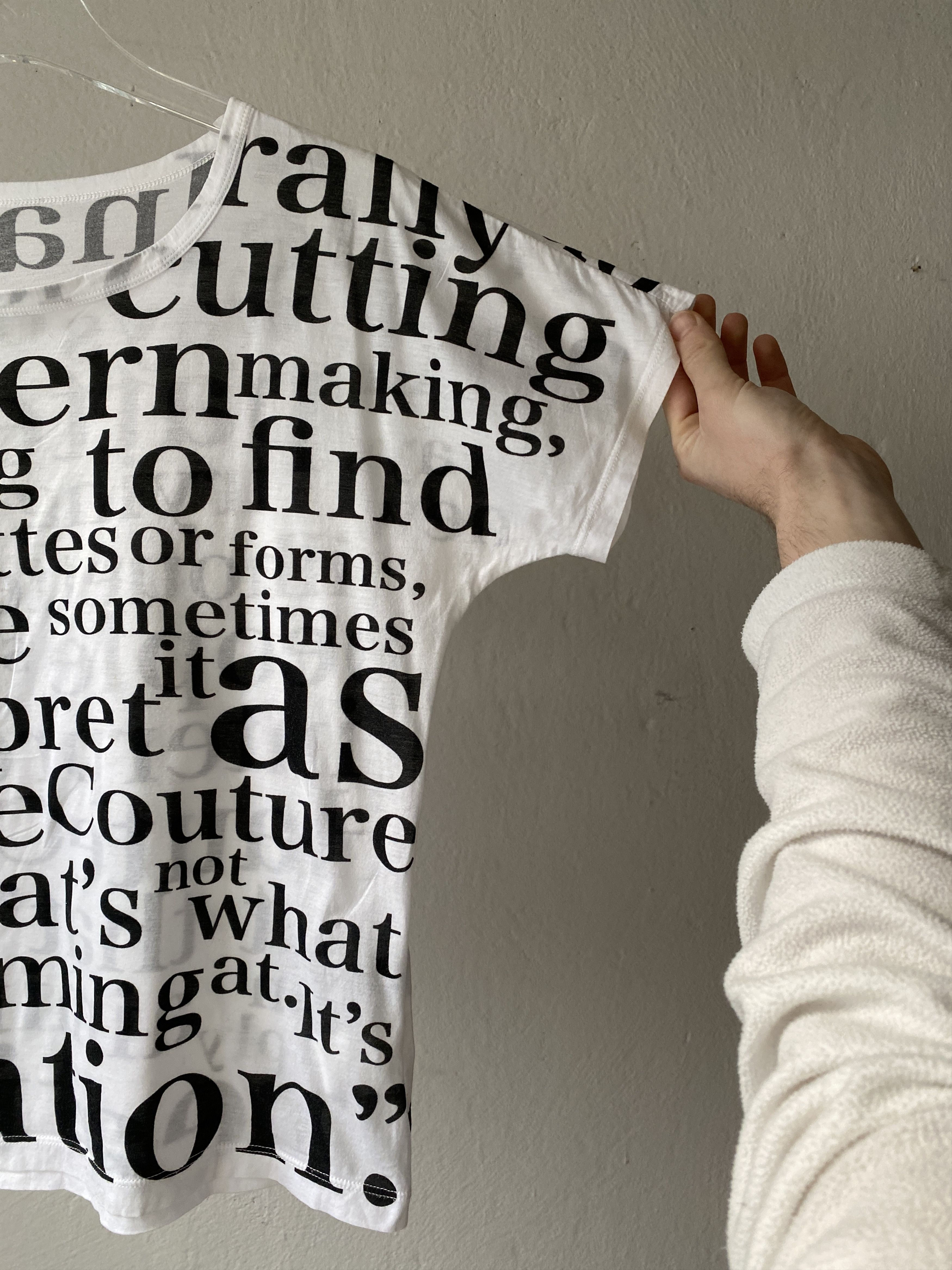 Yohji Yamamoto Y's Yohji Yamamoto WMNS White Cotton Black Letters Tee Size US M / EU 48-50 / 2 - 2 Thumbnail
