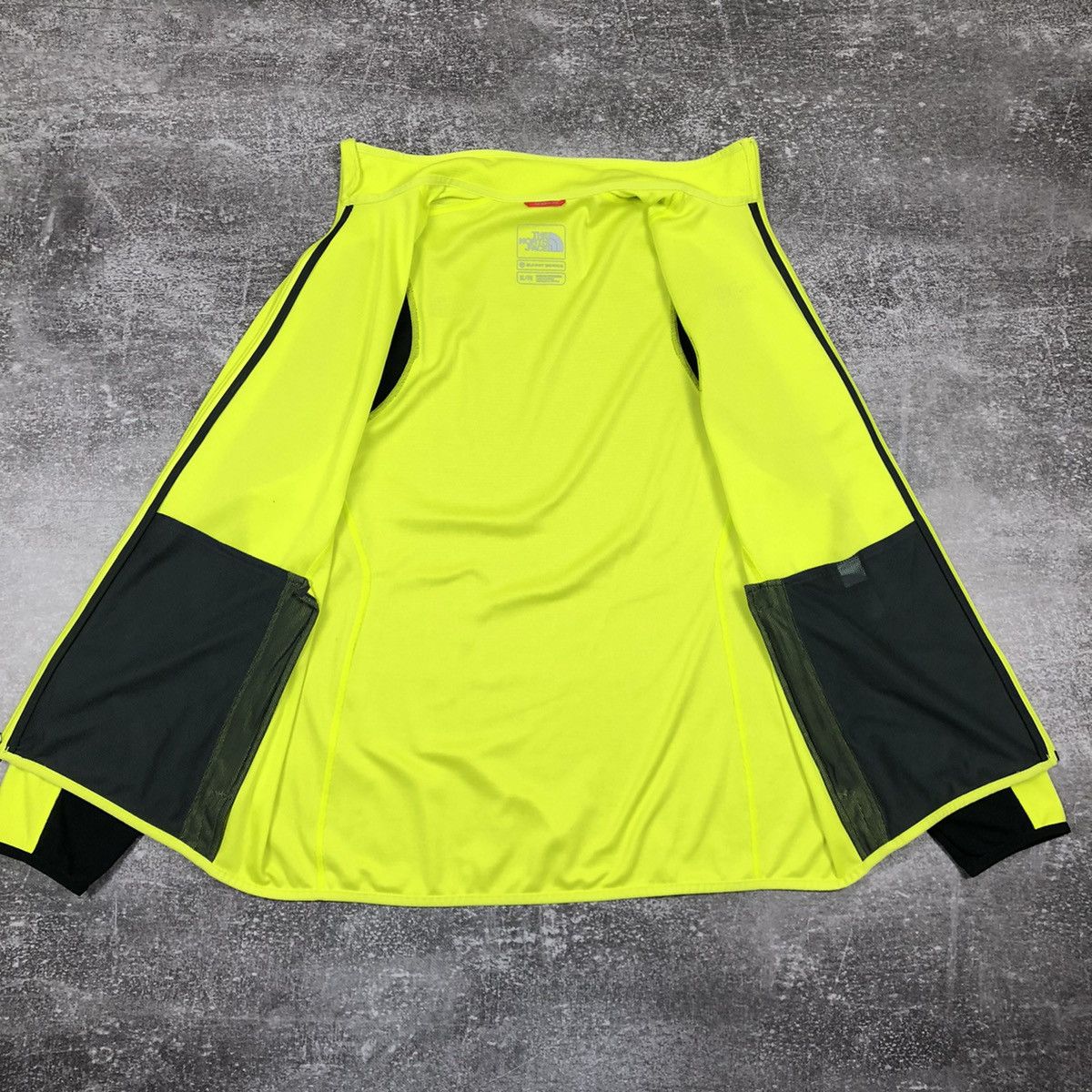 The North Face The North Face Summit Series Zip Yellow/Black Size US XL / EU 56 / 4 - 4 Thumbnail