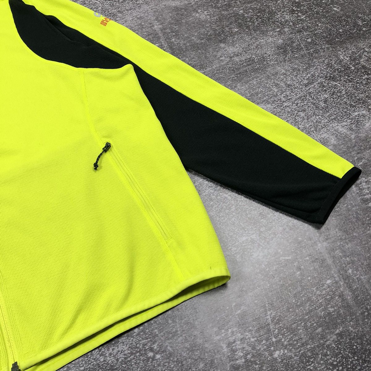 The North Face The North Face Summit Series Zip Yellow/Black Size US XL / EU 56 / 4 - 13 Thumbnail