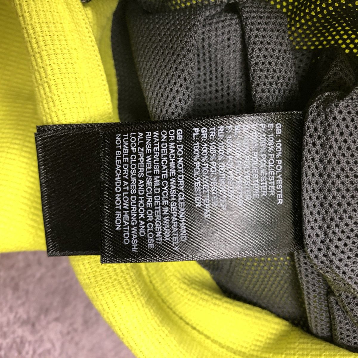 The North Face The North Face Summit Series Zip Yellow/Black Size US XL / EU 56 / 4 - 11 Thumbnail