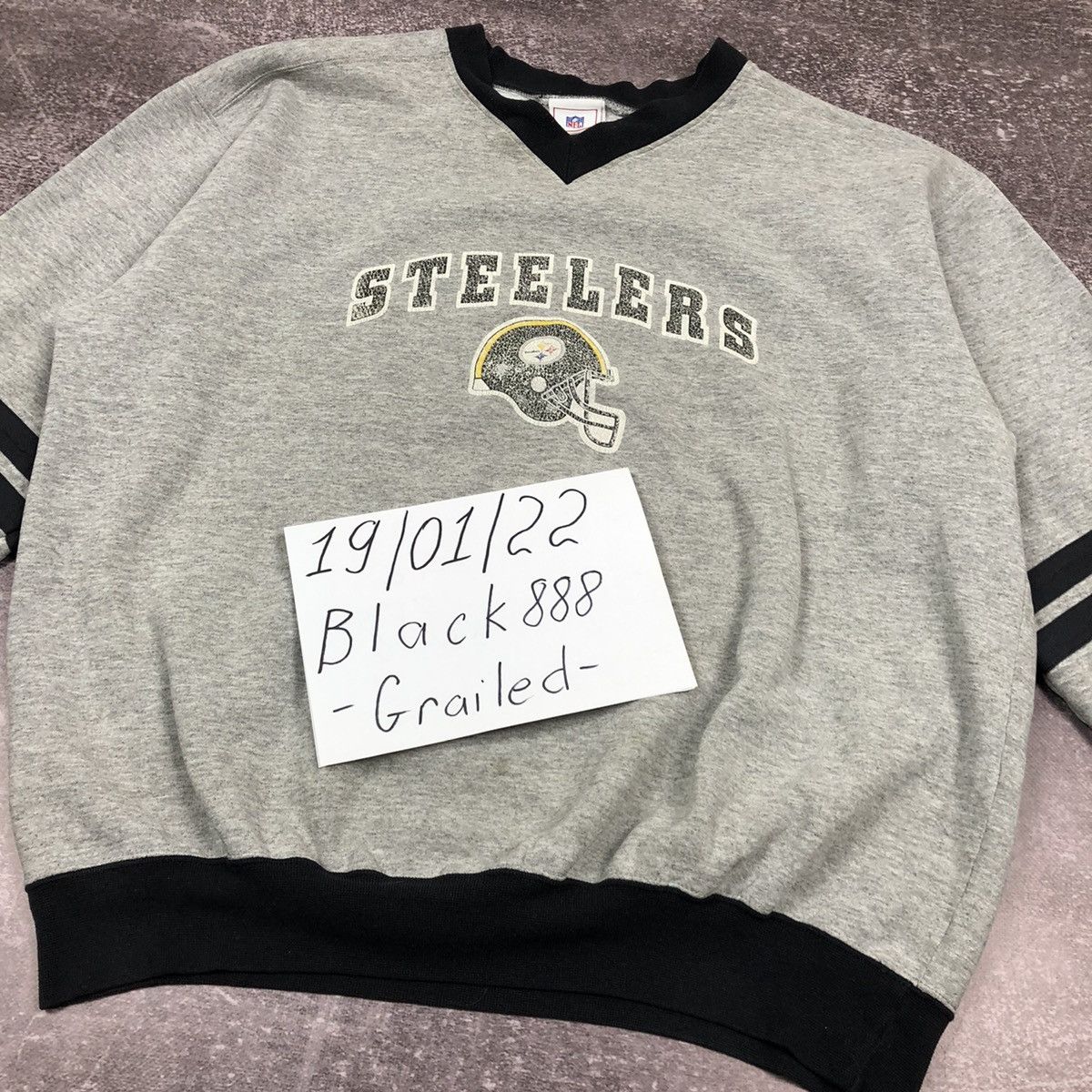 NFL Vintage Steelers Big Logo Sweatshirt Size L Made in Mexico Size US L / EU 52-54 / 3 - 16 Thumbnail