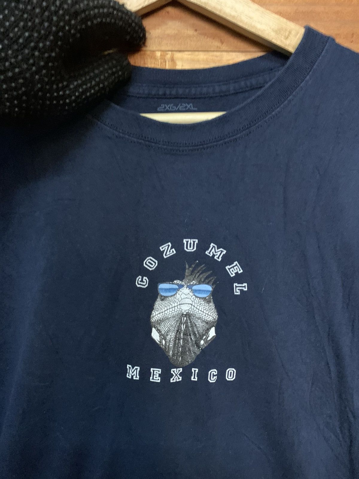 Rap Tees Vintage Y2K Iguana Bad As I Guana Be Size US XL / EU 56 / 4 - 5 Thumbnail