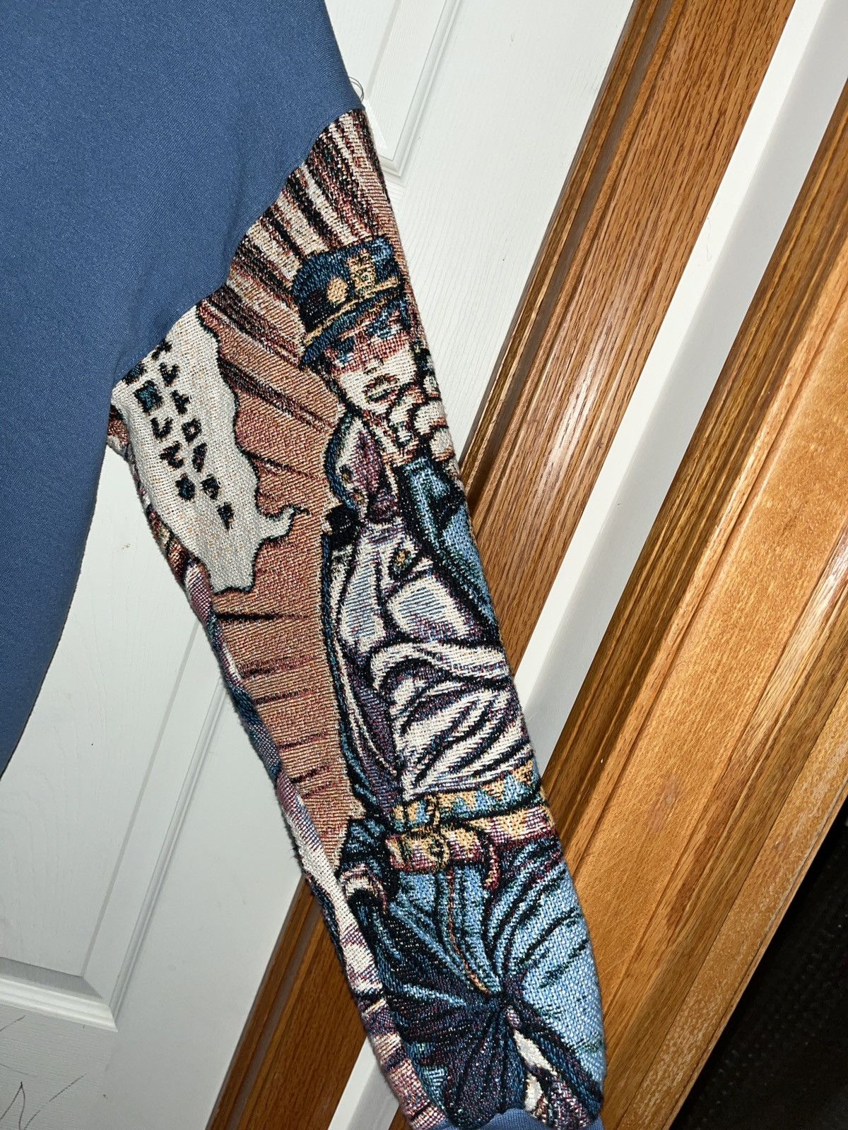 Japanese Brand Aceretrograde Jojo Bizarre Adventures Tapestry Sleeve Hoodie Size US M / EU 48-50 / 2 - 2 Thumbnail