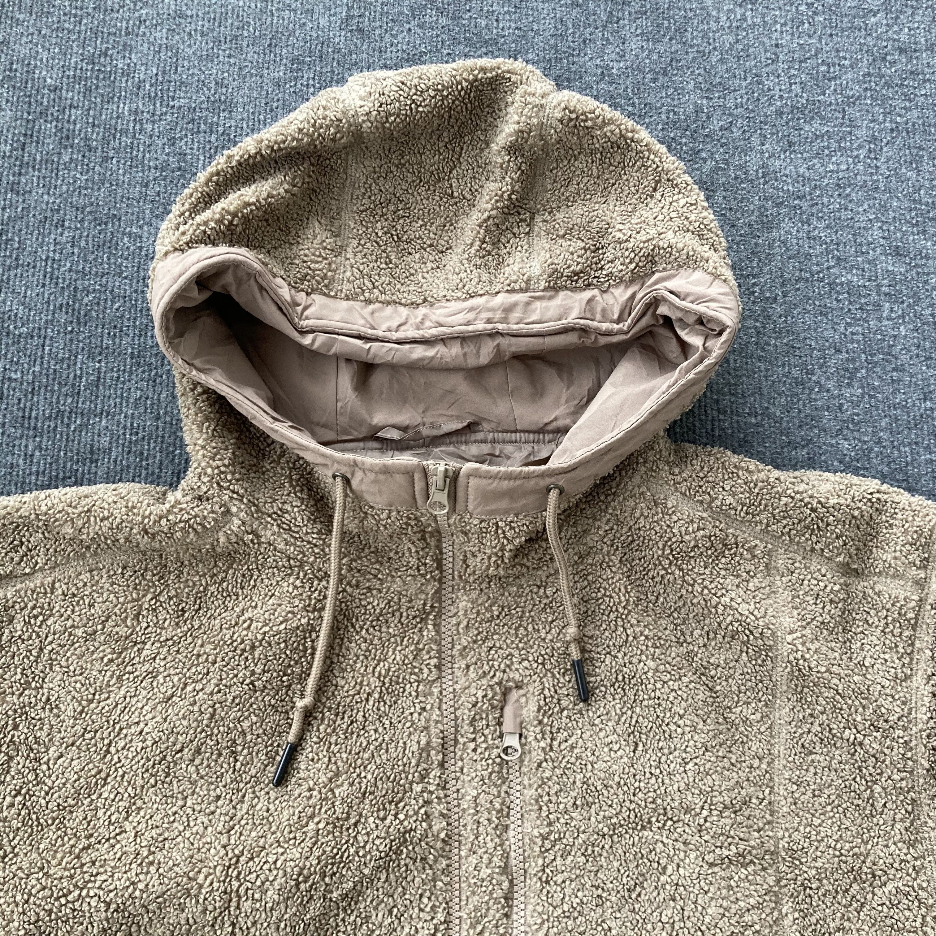 Vtg Gu Hooded Japanese brand Fleece Pullover Size L Sweater