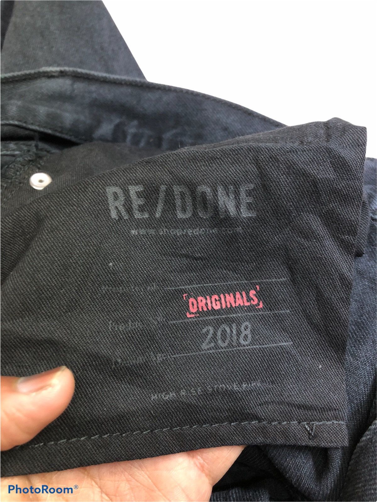RE/DONE CROPPED DISTRESSED DENIM BY RE/DONE Size US 33 - 9 Thumbnail