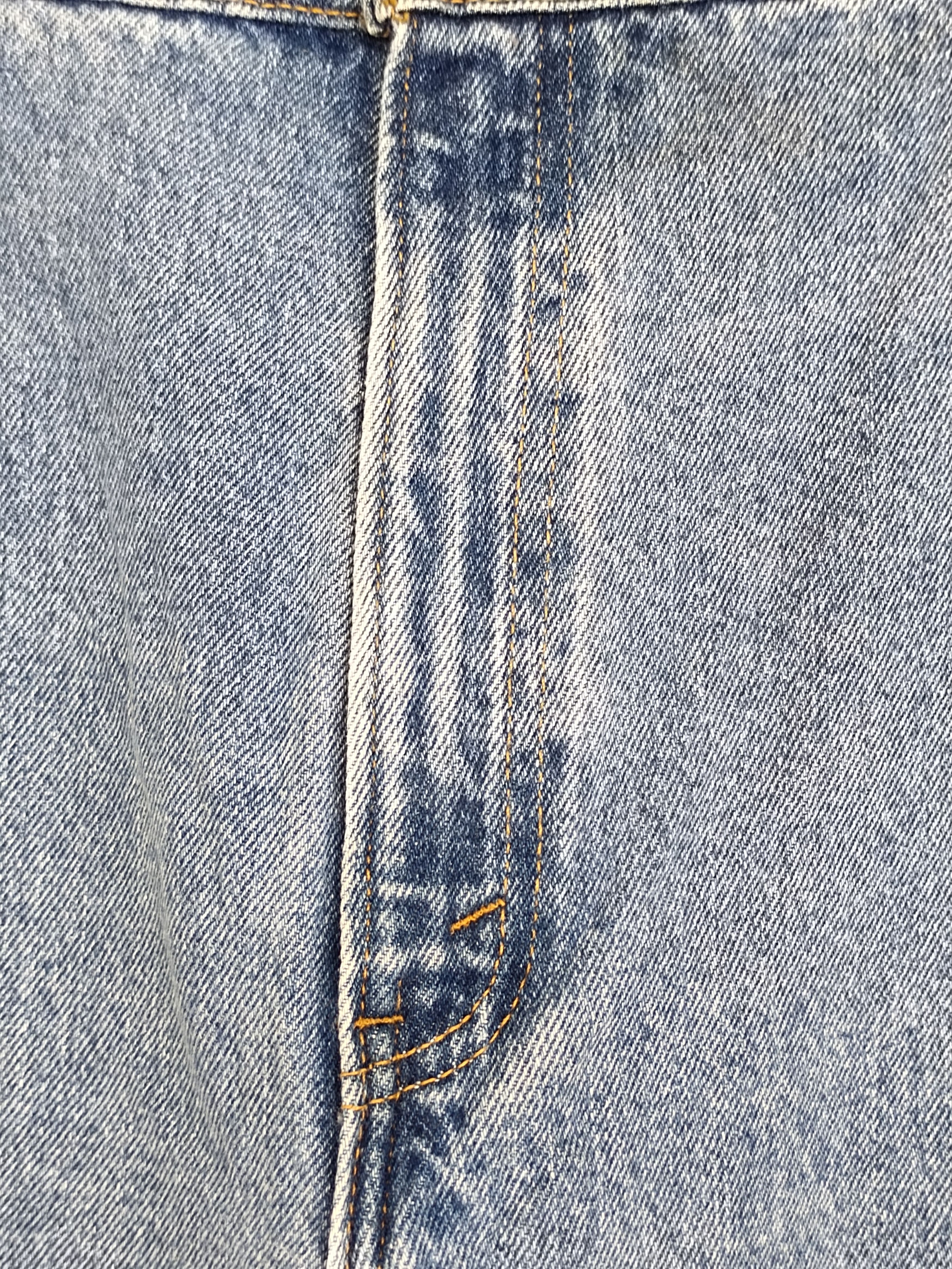 Levi's Vintage 90s LEVIS 551 Faded Blue Relaxed Fit Tapered Leg Size US 33 - 4 Thumbnail