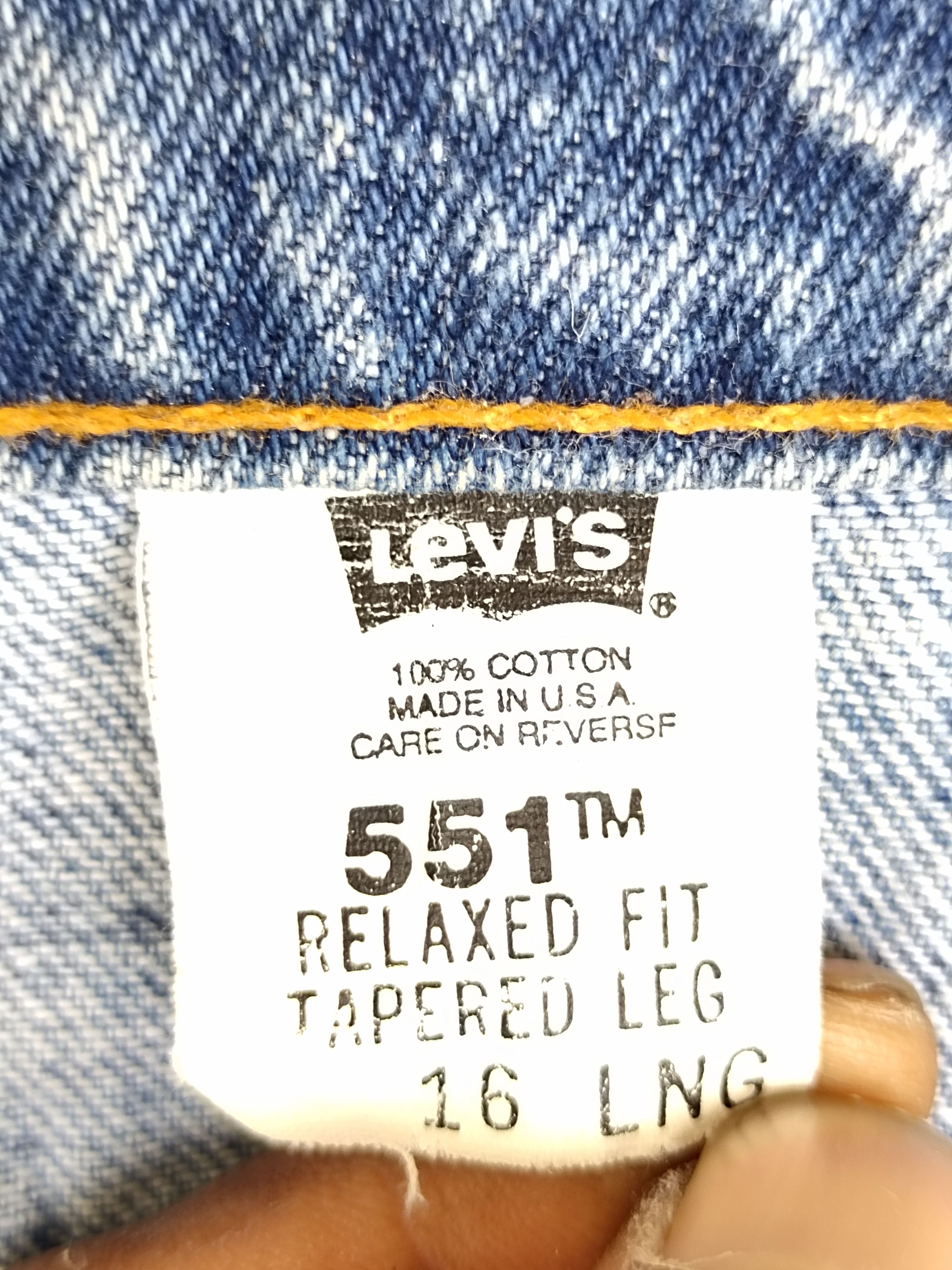 Levi's Vintage 90s LEVIS 551 Faded Blue Relaxed Fit Tapered Leg Size US 33 - 17 Thumbnail