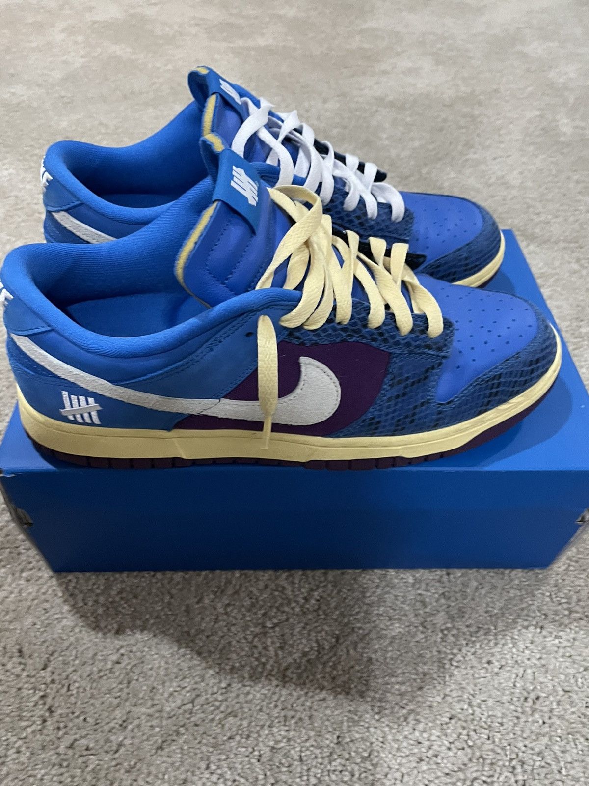 dunk low 5 on it