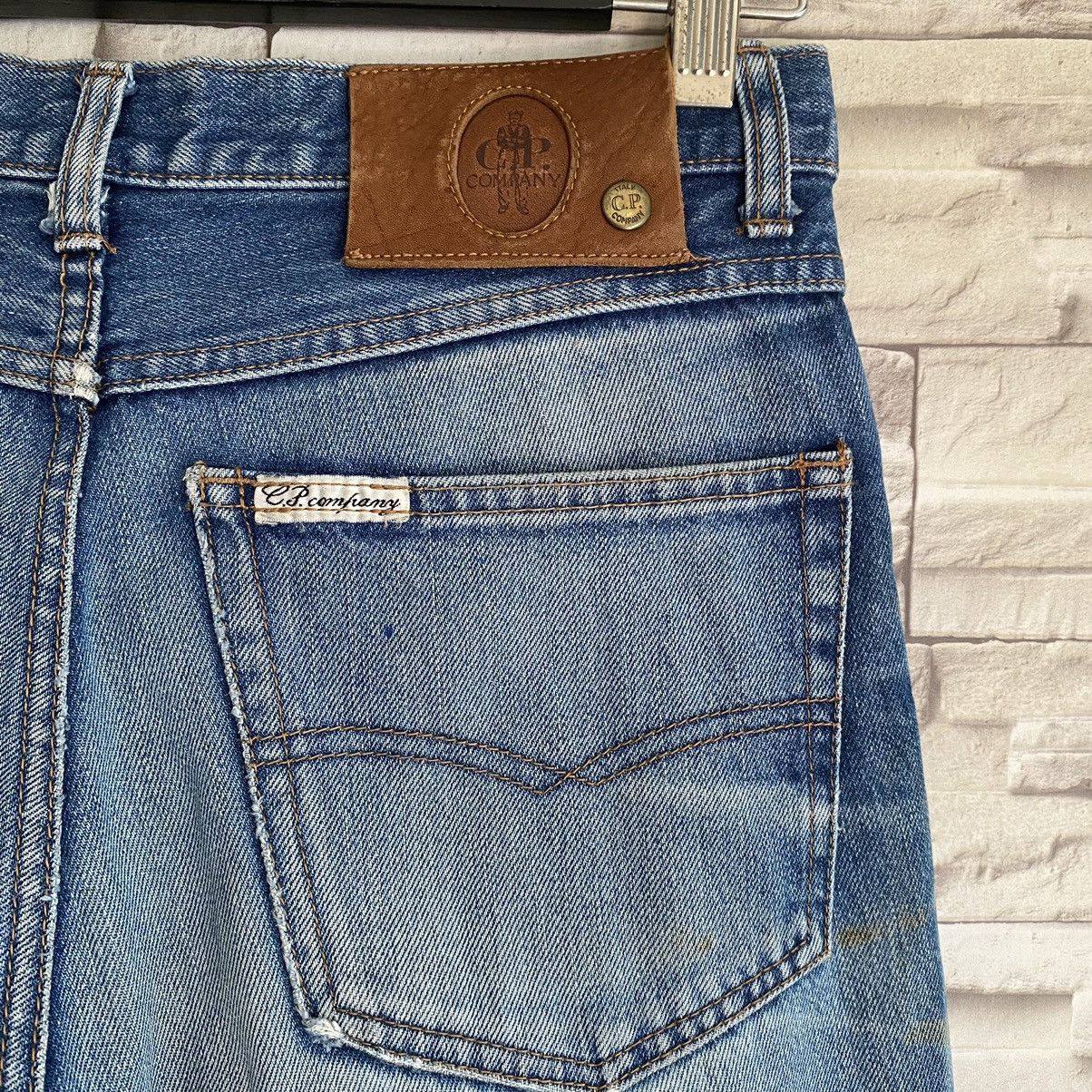 C.P. Company Vintage CP Company Distressed Denim Jeans 30x29.5 Size US 29 - 12 Thumbnail