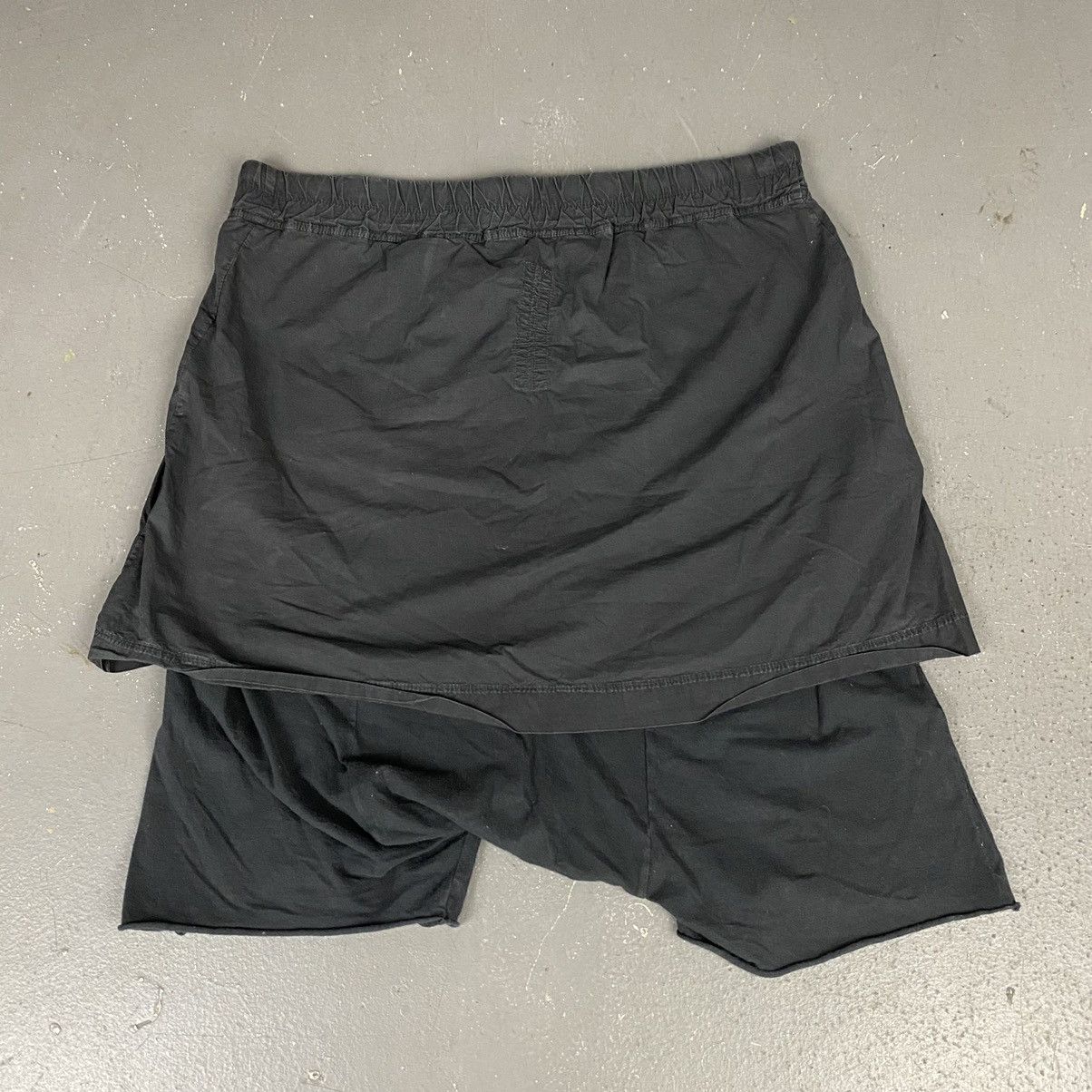 Rick Owens × Rick Owens Drkshdw Rick Owens Drkshdw Kilt Pod Shorts Size Small Size US 32 / EU 48 - 4 Thumbnail