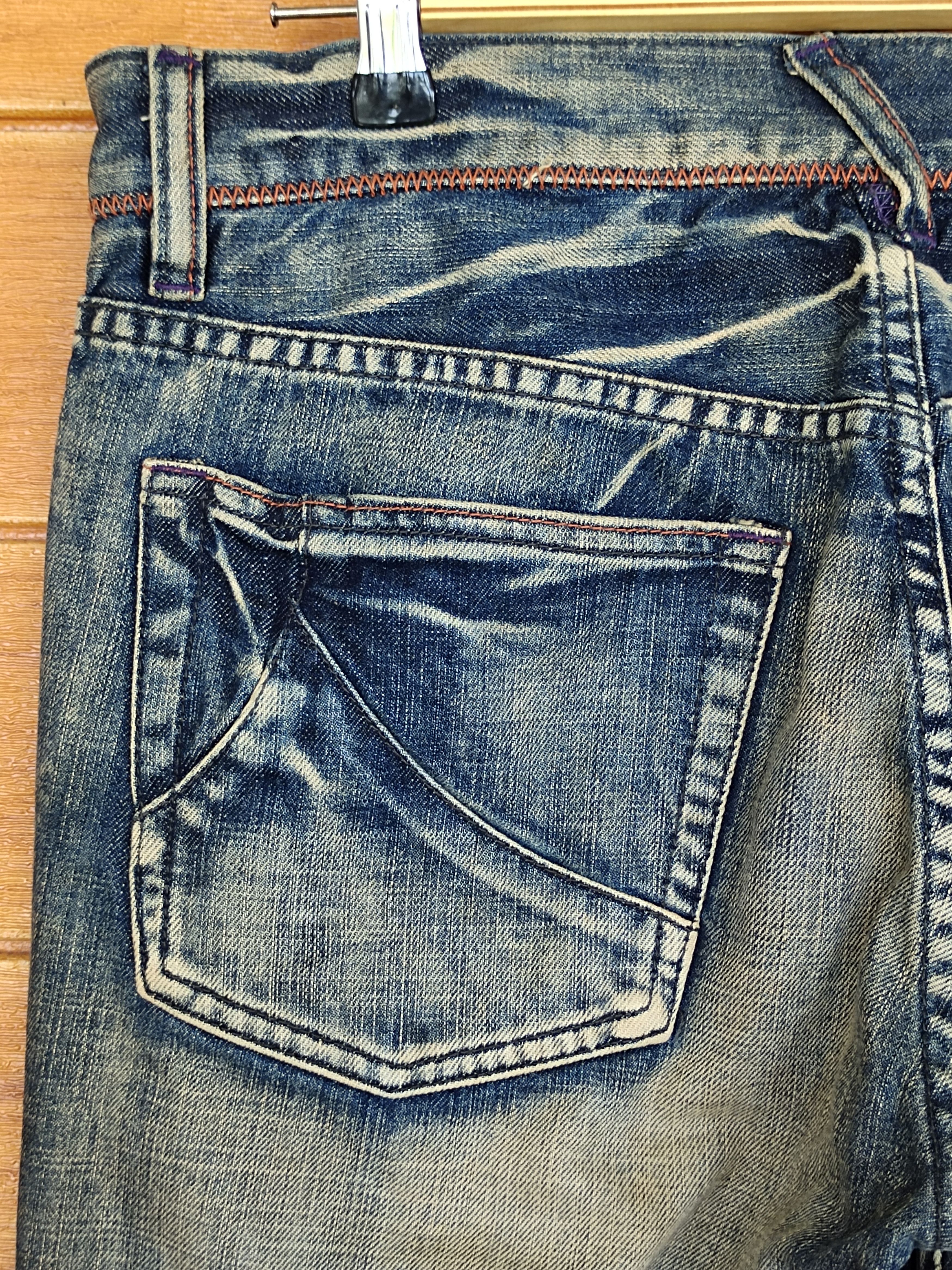 Takeo Kikuchi Vintage Takeo Kikuchi Japan Distress Faded Denim Jeans Size US 32 / EU 48 - 12 Thumbnail