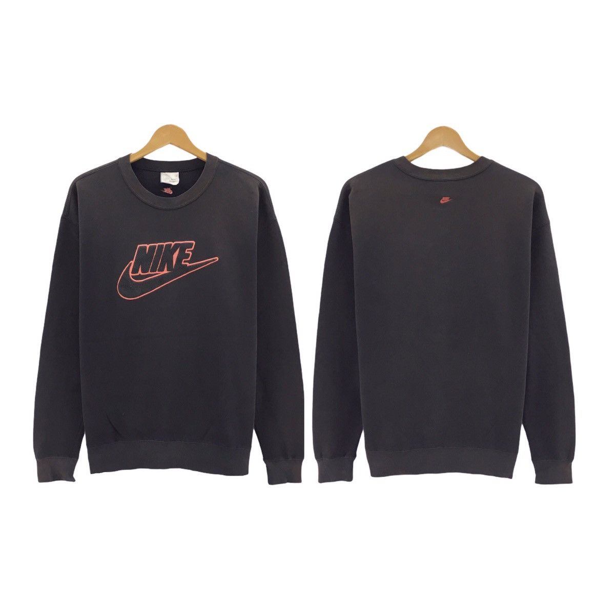 Nike Big Swoosh Logo Embroidery Crewneck Sweatshirt