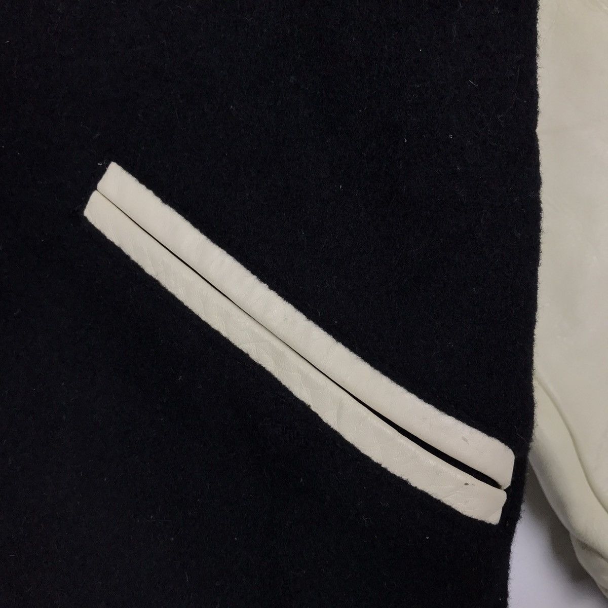 Japanese Brand Japanese Wool Leather Sleeve Varsity Jacket Size US L / EU 52-54 / 3 - 10 Thumbnail
