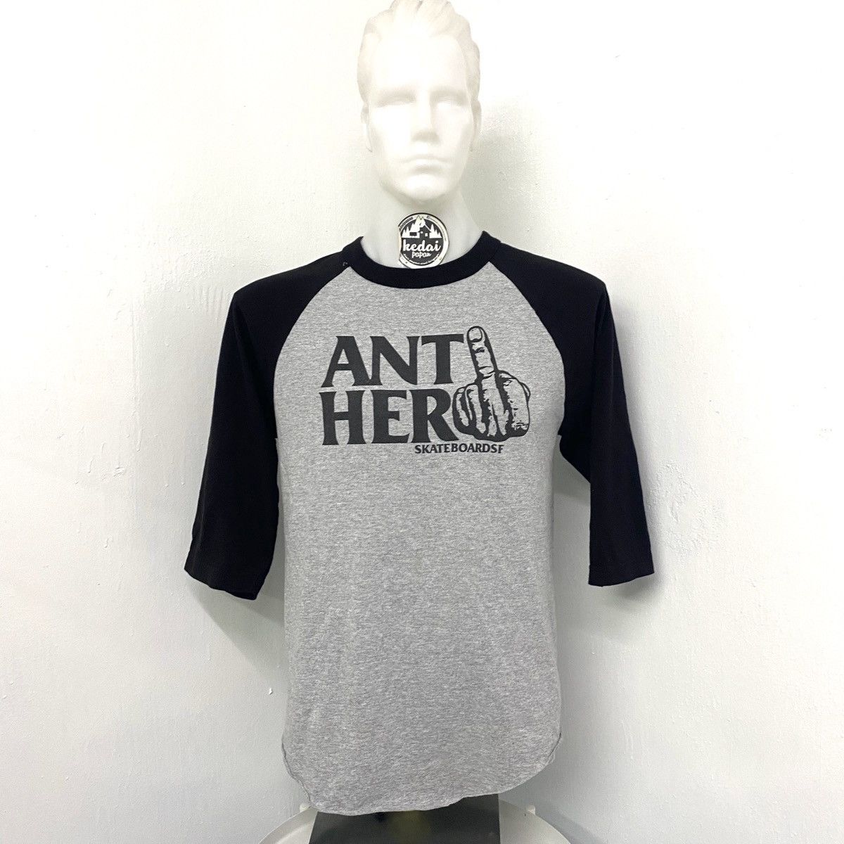 VTG 90s ANTIHERO SKATEBOARDS 3Q TEE T-SHIRT
