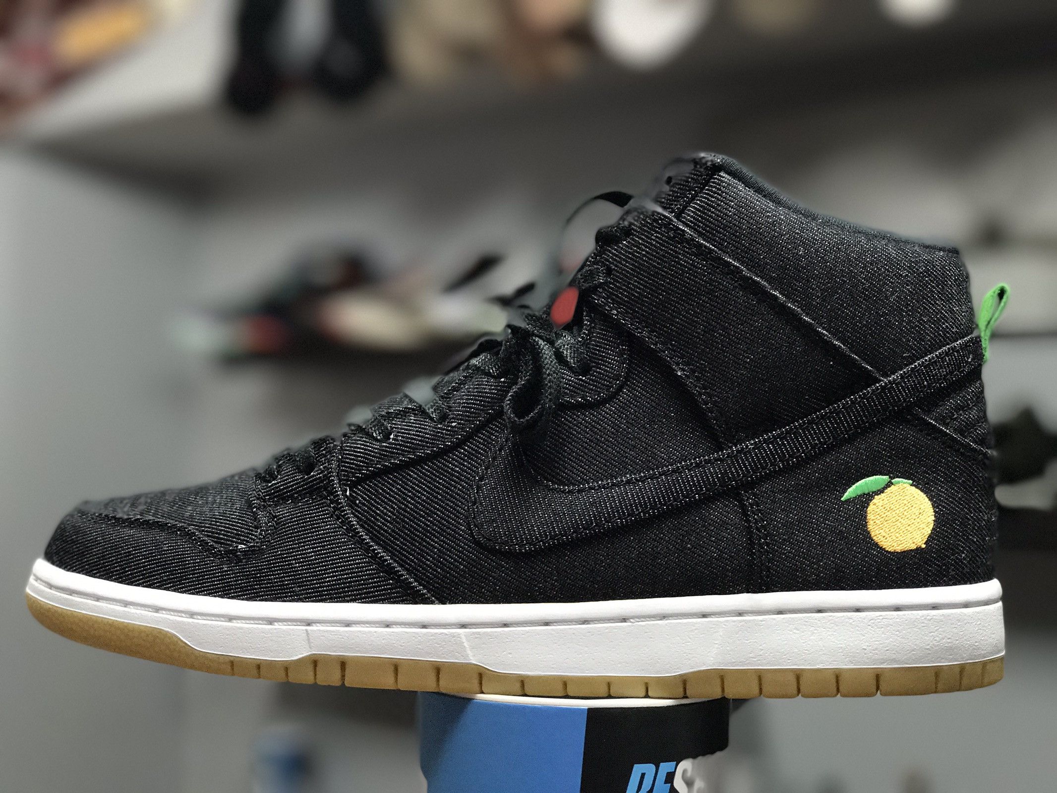 nike dunk momofuku