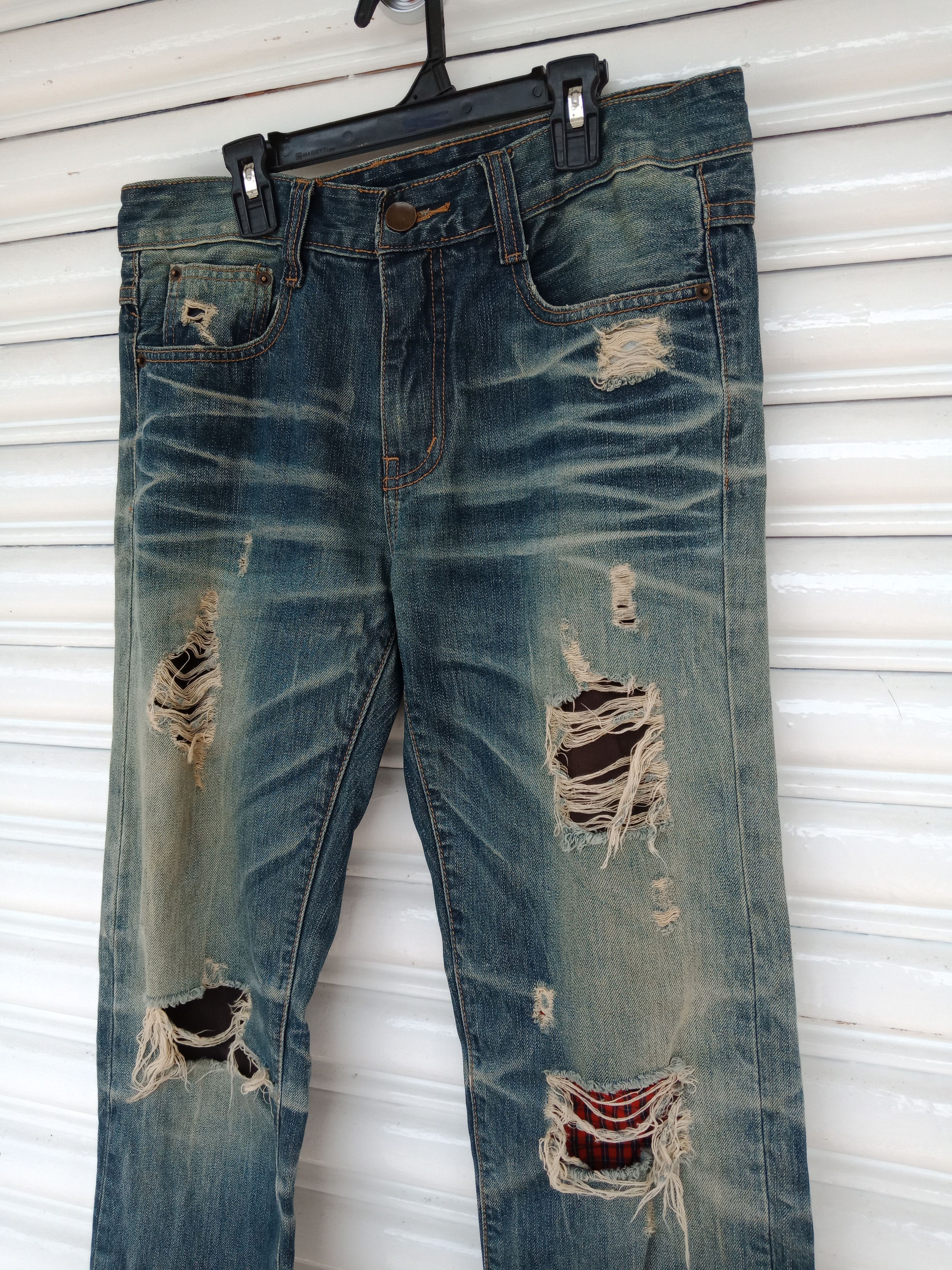 In The Attic Interrogation Distressed Mudwash Patchworks Size US 33 - 6 Thumbnail