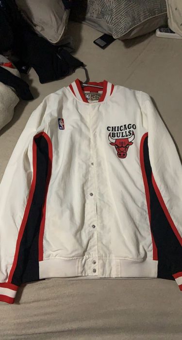 Bulls warm discount up jacket 90s