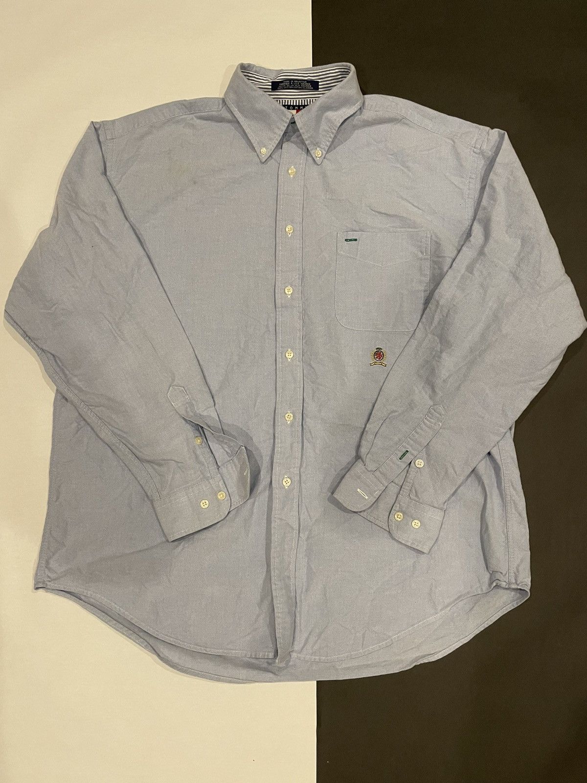 Tommy Hilfiger × Vintage Vintage Tommy Hilfiger Oxford Button Up Shirt Size US XL / EU 56 / 4 - 1 Thumbnail