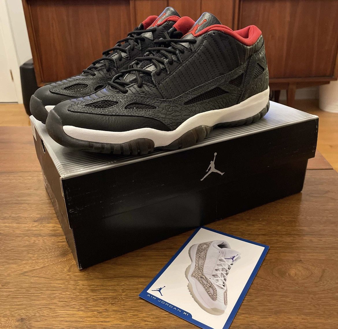 Jordan Brand Air Jordan 11 Retro Low IE 2003 Size US 13 / EU 46 - 9 Thumbnail