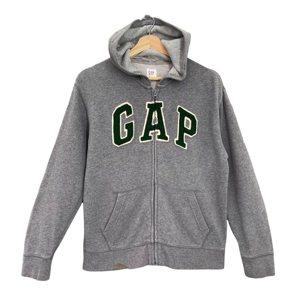 Gap Vintage Gap Embroided Big Logo Fullzip Hoodie size M Size US M / EU 48-50 / 2 - 1 Thumbnail