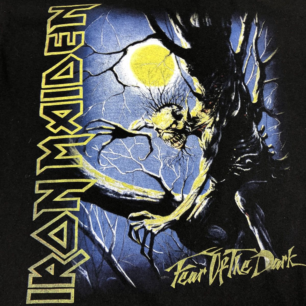 Band Tees Vintage Iron Maiden Fear Of The Dark T Shirt Band Tee Size US M / EU 48-50 / 2 - 9 Thumbnail