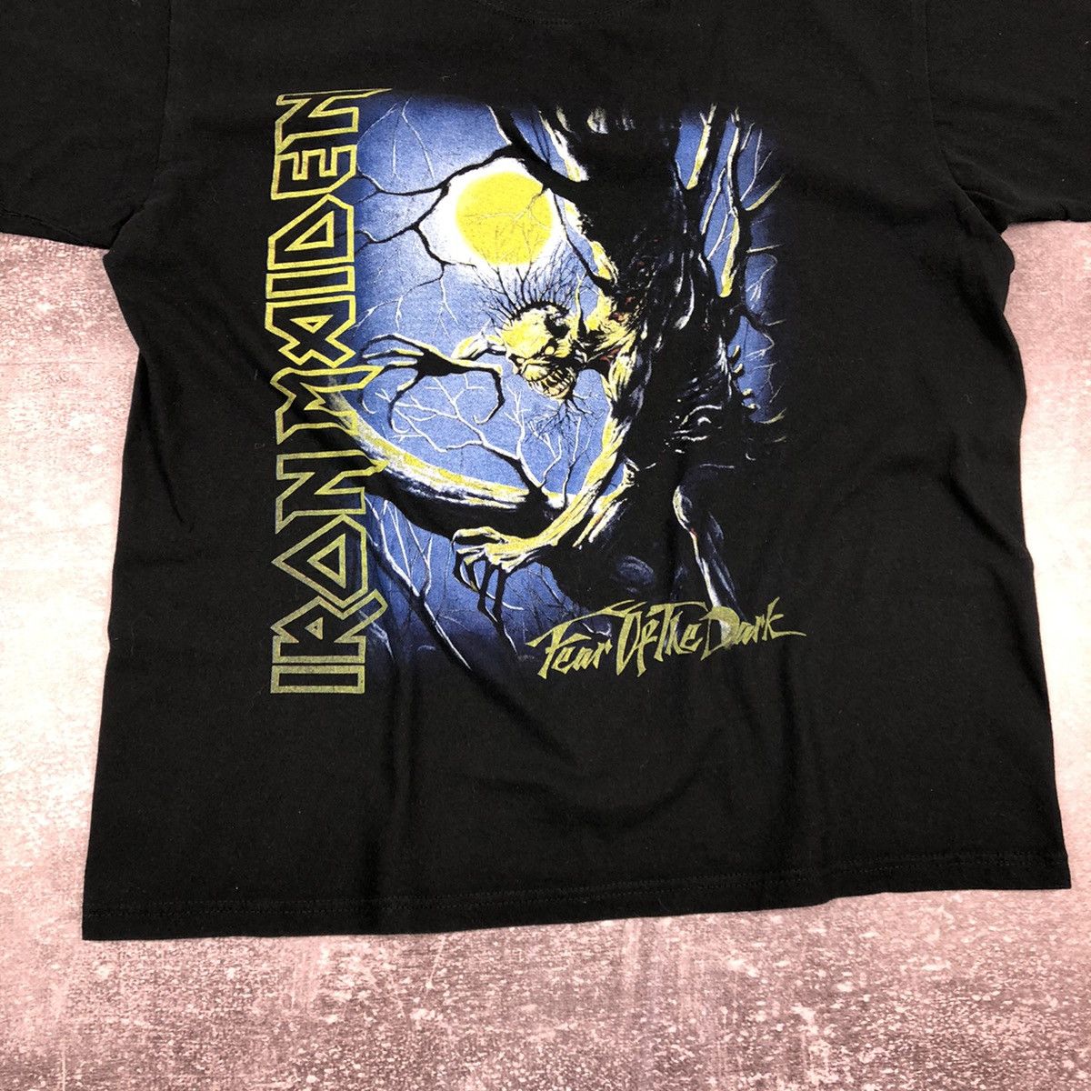 Band Tees Vintage Iron Maiden Fear Of The Dark T Shirt Band Tee Size US M / EU 48-50 / 2 - 3 Thumbnail