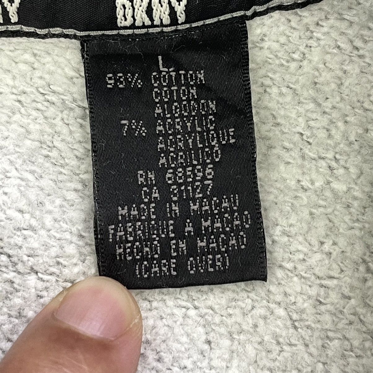 DKNY 90’s DKNY Big Logo Embroidered Halfzip Sweatshirt Size XXL Size US XXL / EU 58 / 5 - 10 Thumbnail