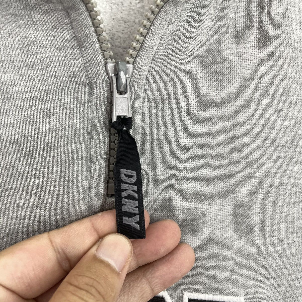 DKNY 90’s DKNY Big Logo Embroidered Halfzip Sweatshirt Size XXL Size US XXL / EU 58 / 5 - 6 Thumbnail
